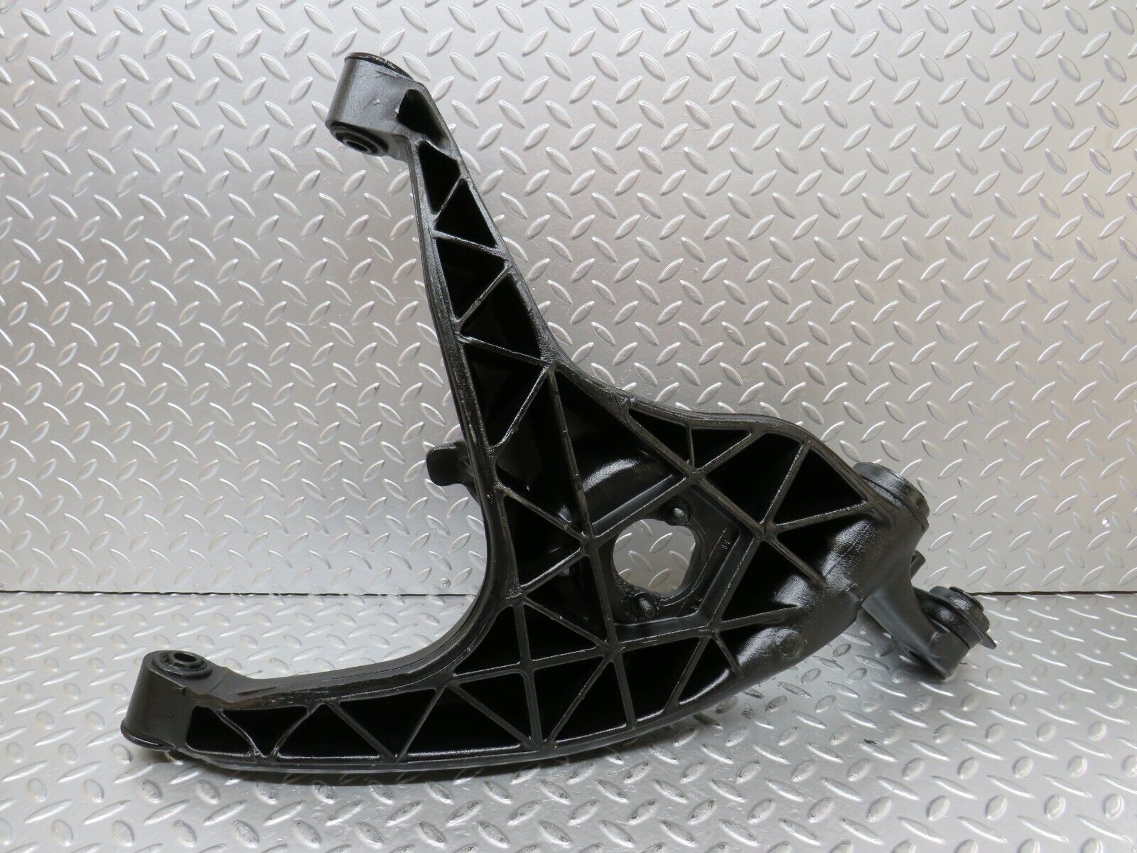 26312 Mercedes-Benz W116 450SE Trailing Arm Control Rear Left 1073521804