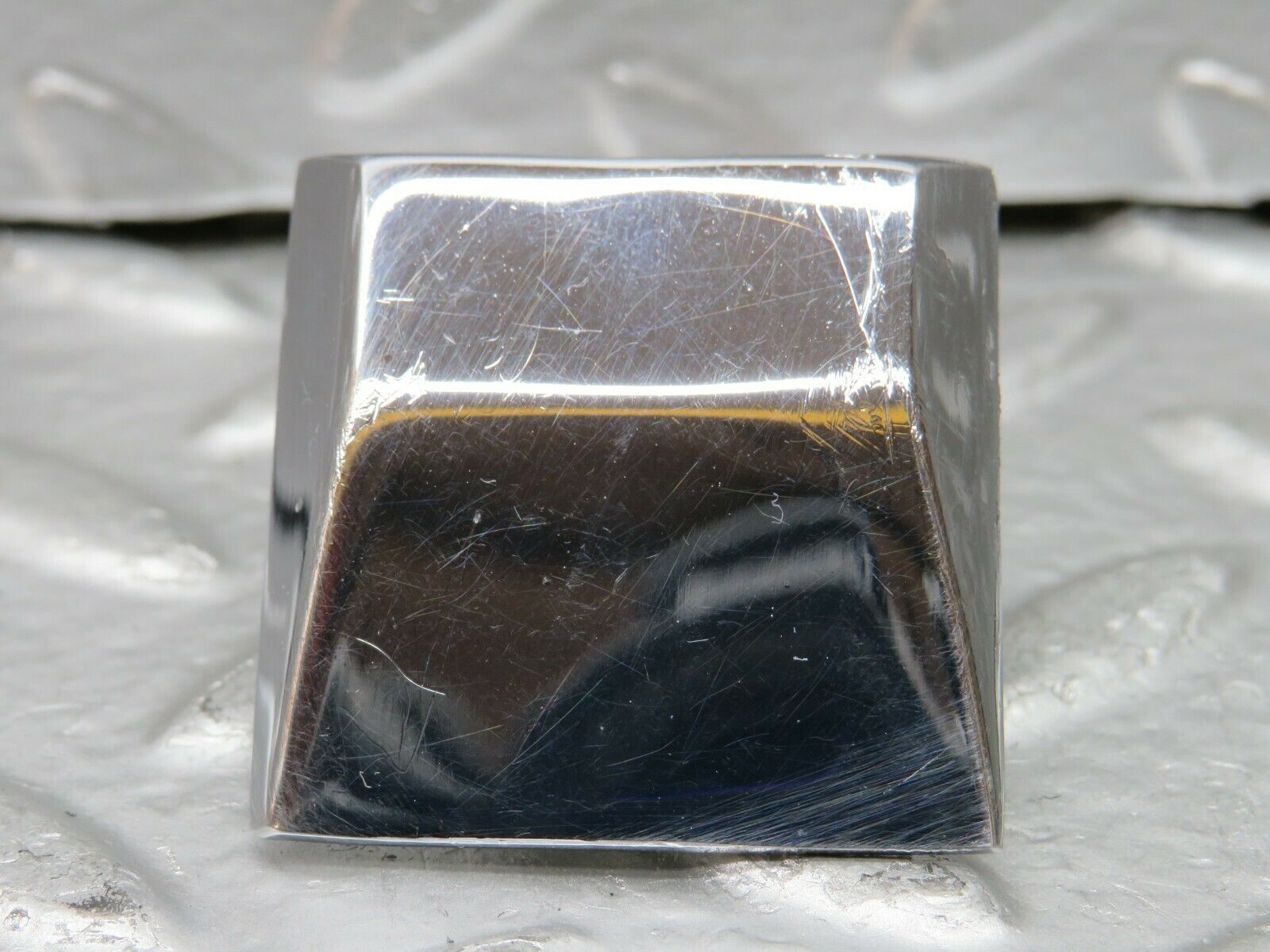 22752 Mercedes-Benz C107 450SLC Coupe Left Door Window Channel Chrome Top