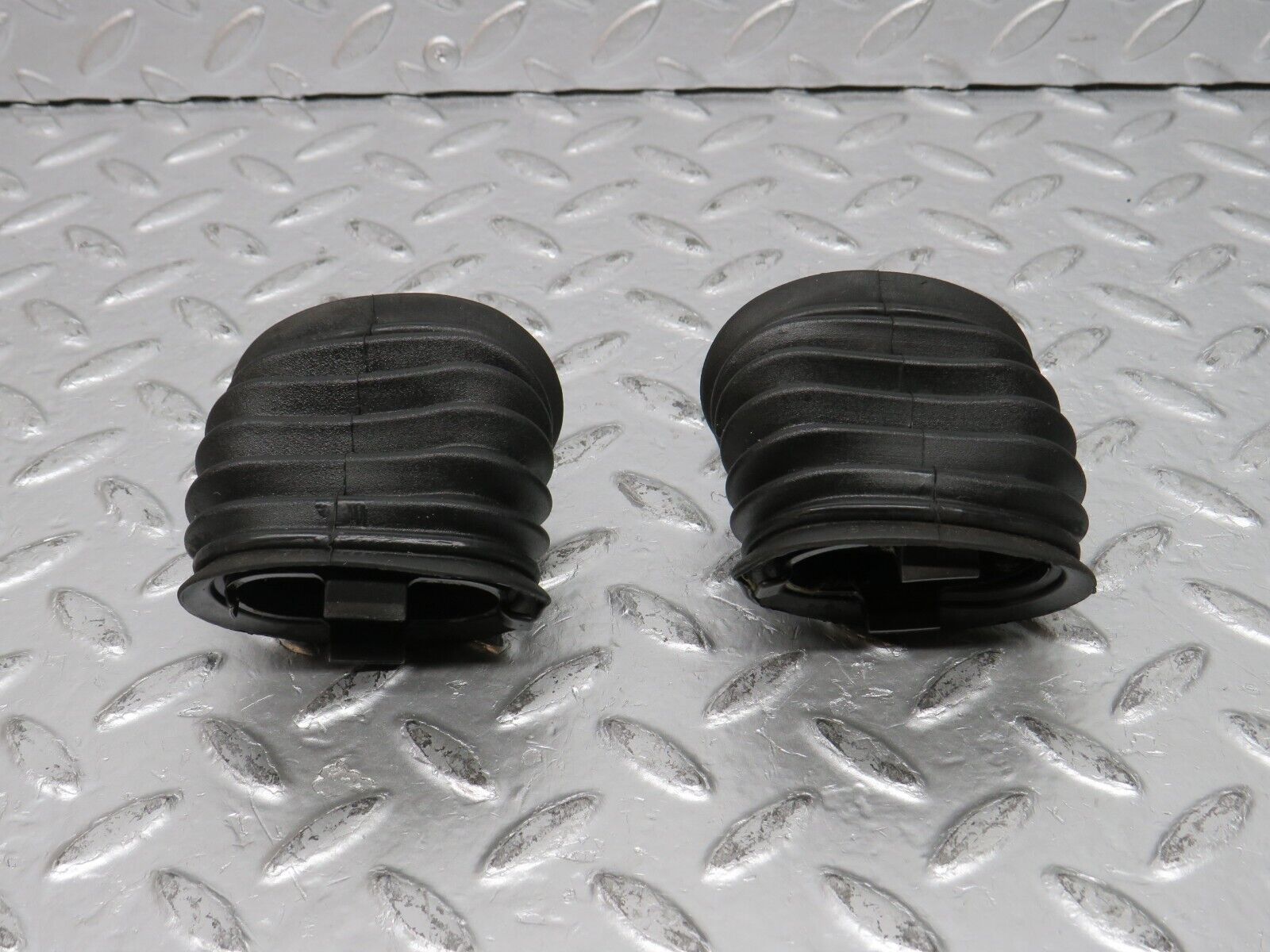 31511 Mercedes-Benz S124 220TE Rear Door Wire Protector Rubber 1268210597