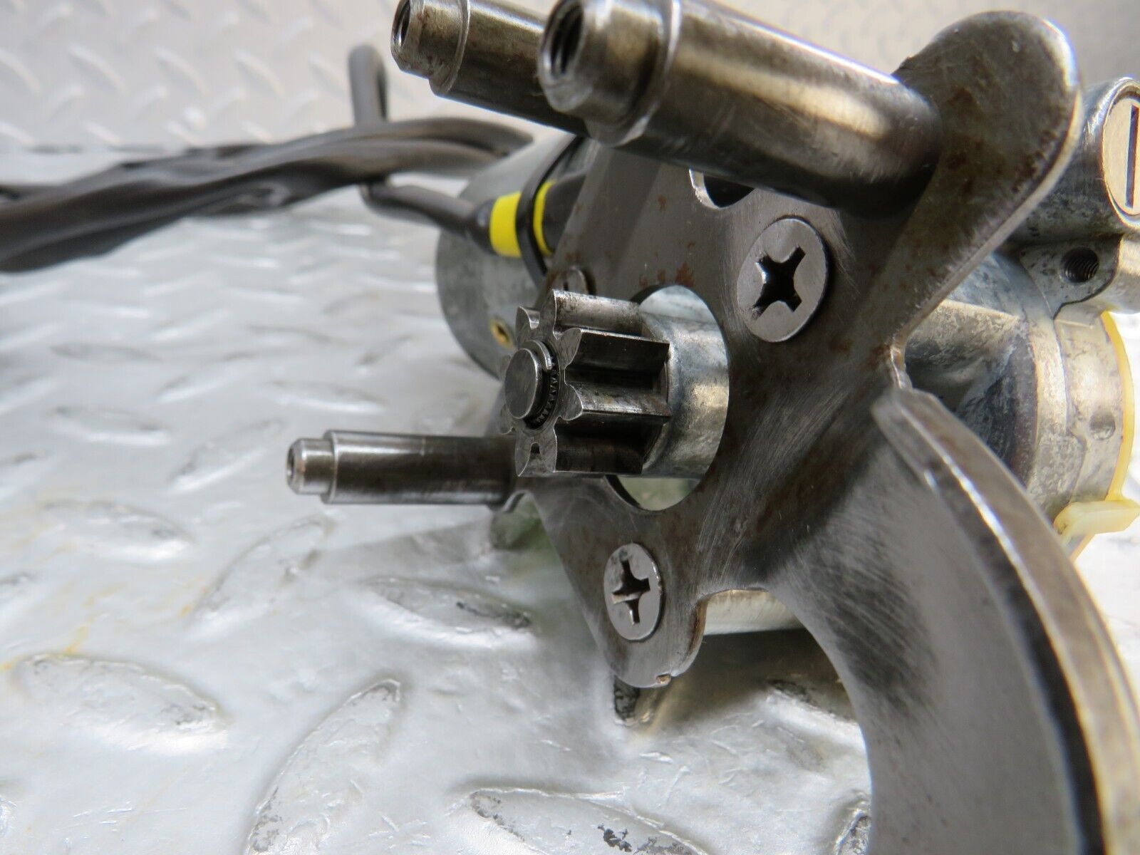 37063 Mercedes-Benz C126 420SEC Coupe Front Left Seat Backrest Adjustment Motor 0390216690