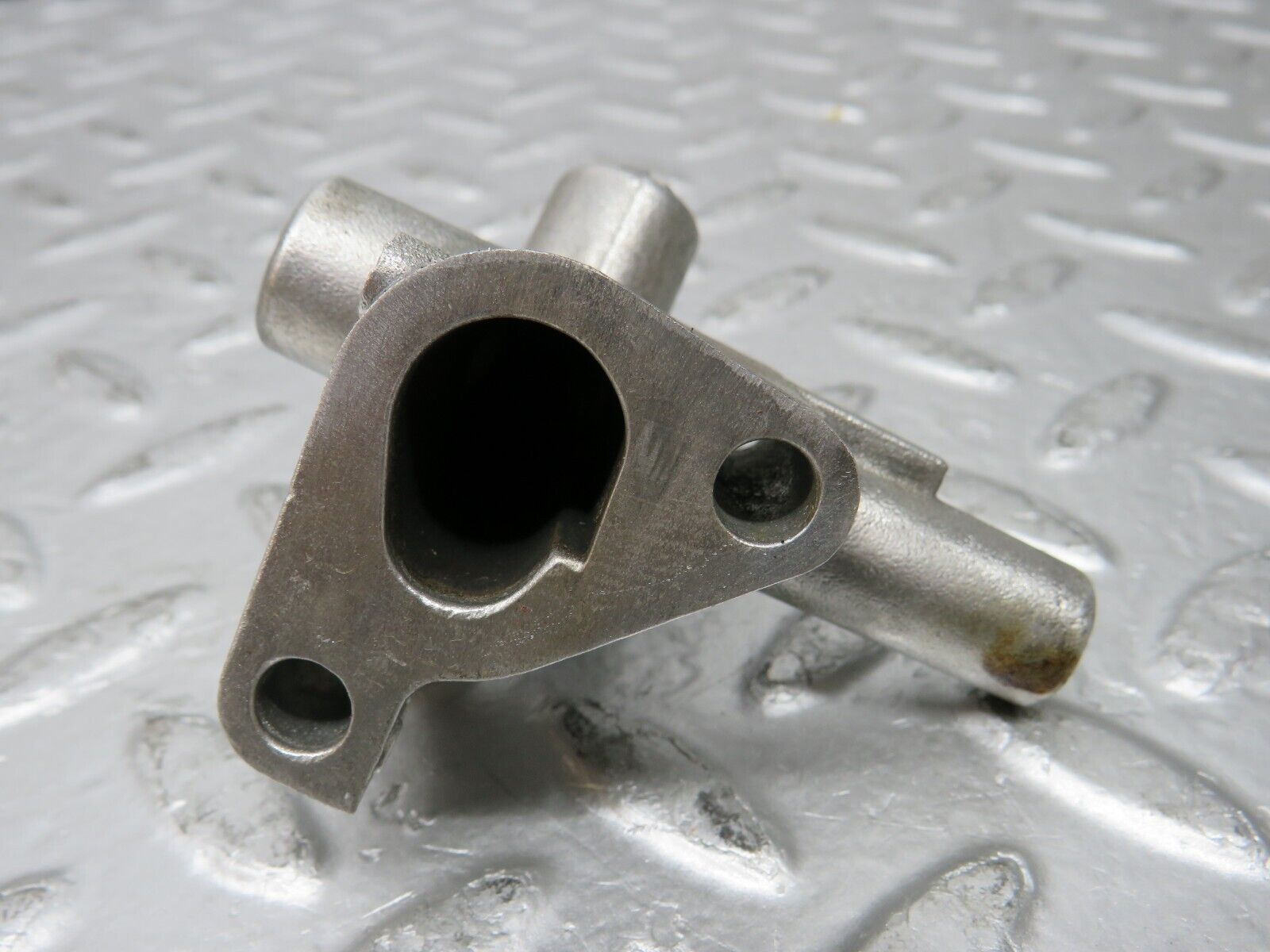 29865 Mercedes-Benz W123 230E Idle Control Valve 1020940512