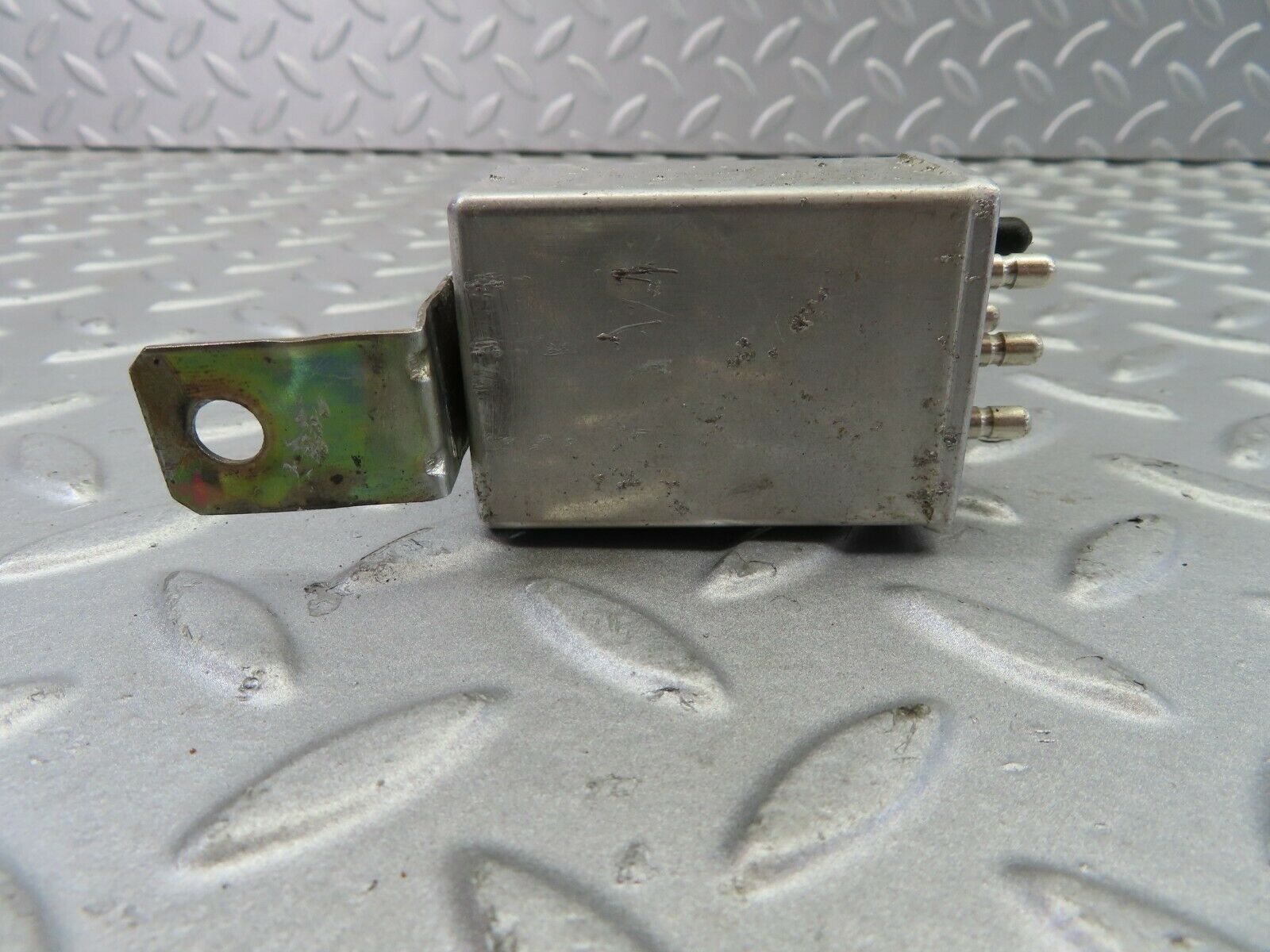 7444 Mercedes-Benz W116 450SE Heated Window Relay 1078200010