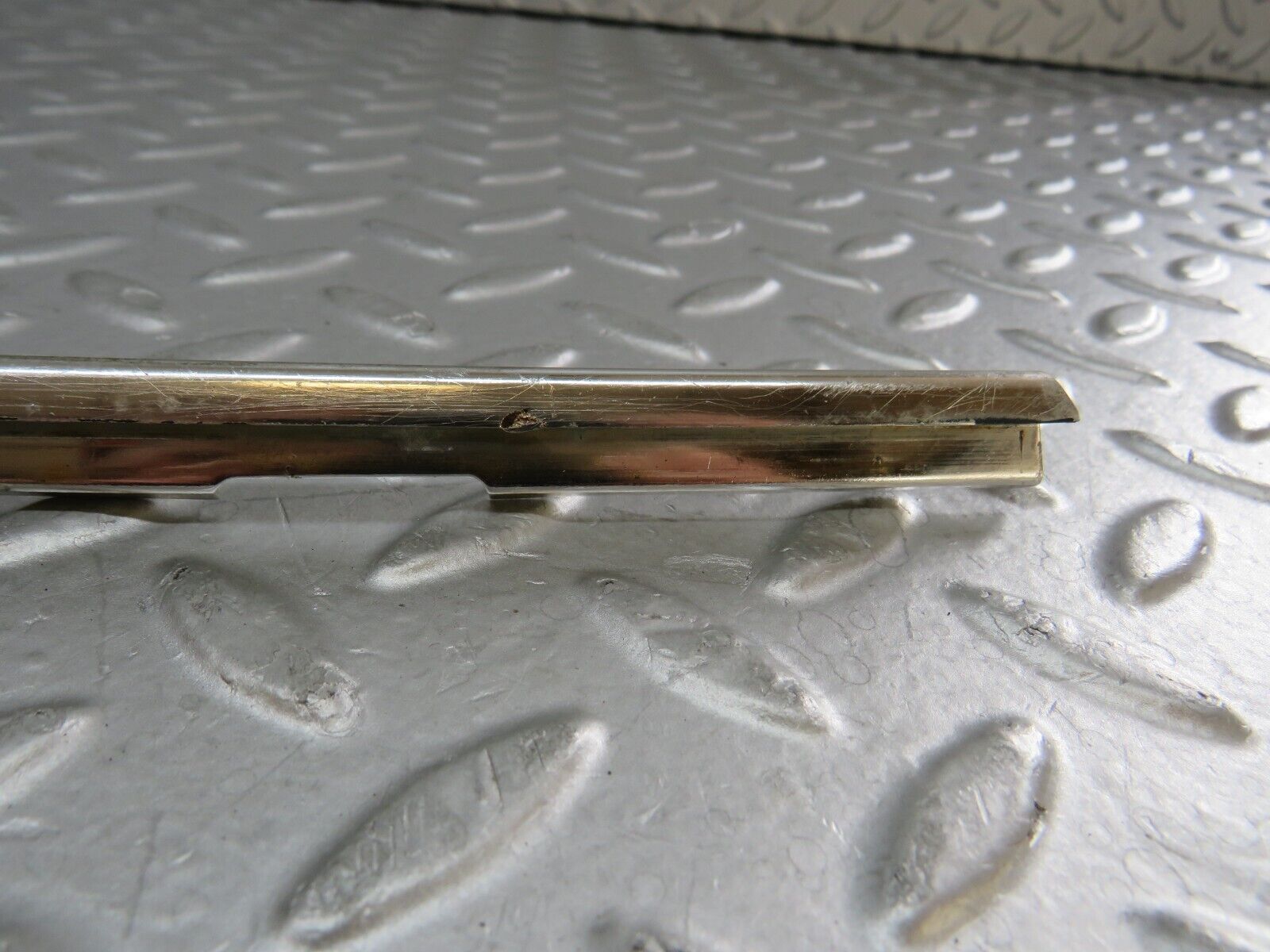 35868 Mercedes-Benz W108 Front Right Door Chrome Trim Pair