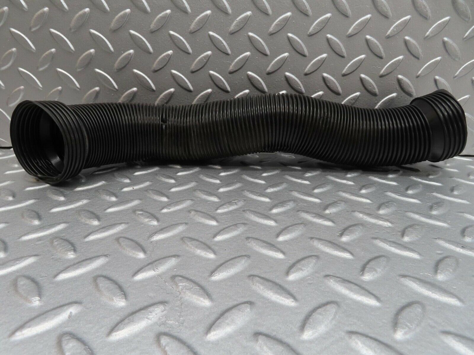 13942 Mercedes-Benz C107 280SLC Dash Air Vent Pipe Left Side