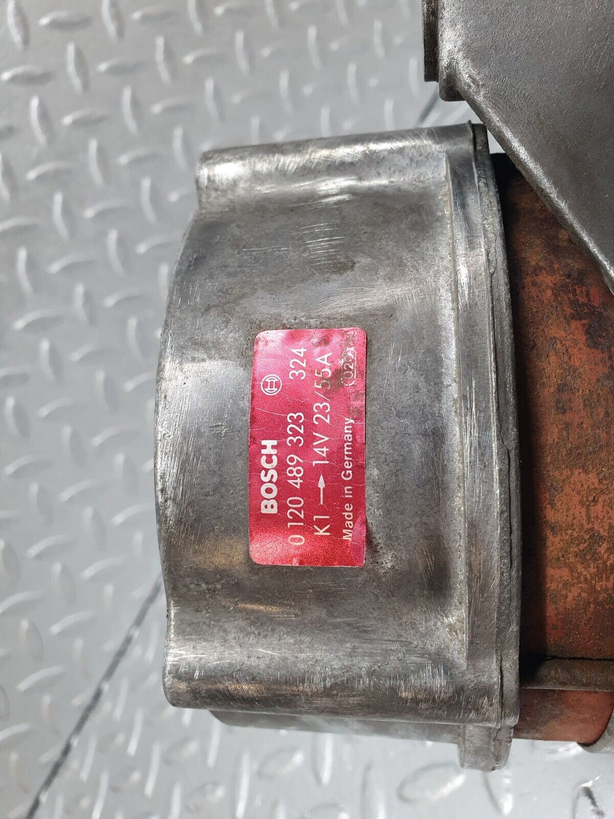 41445 Mercedes-Benz W124 200E Alternator Generator Bosch 0120489323 6011550115