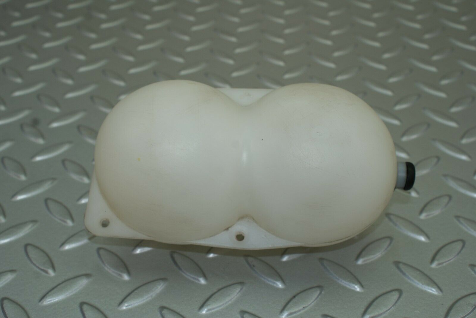 2801 Mercedes-Benz C123 280CE Coupe Vacuum Reservoir