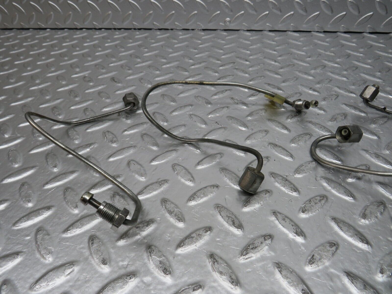 30523 Mercedes-Benz W124 230E Coupe Fuel Line Hose Set