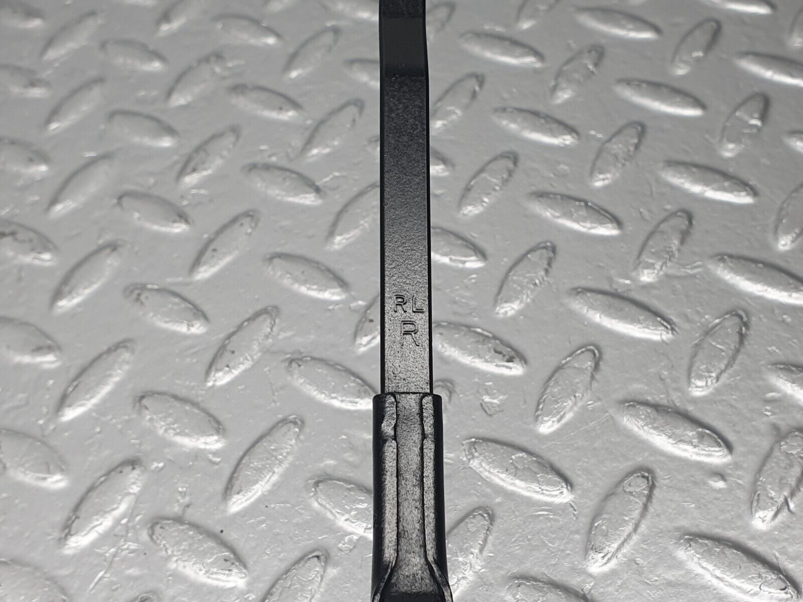 40730 Mercedes-Benz W123 300D Wiper Arm Bosch Right Side 3399990553