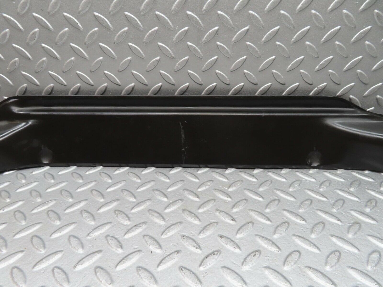 14904 Mercedes-Benz W140 S320 Engine Bay Cable Channel 1408214589