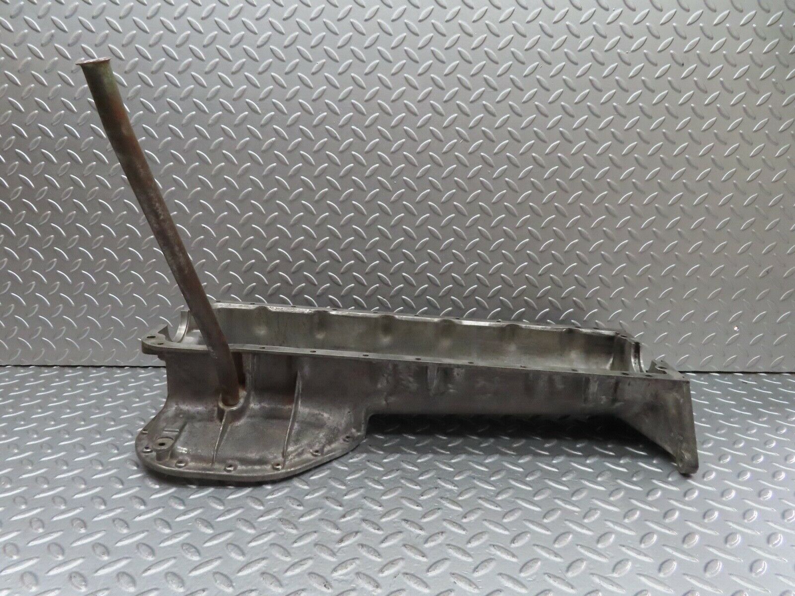 18472 Mercedes-Benz W111 220SE Coupe Oil Pan Oil Sump 1800142302