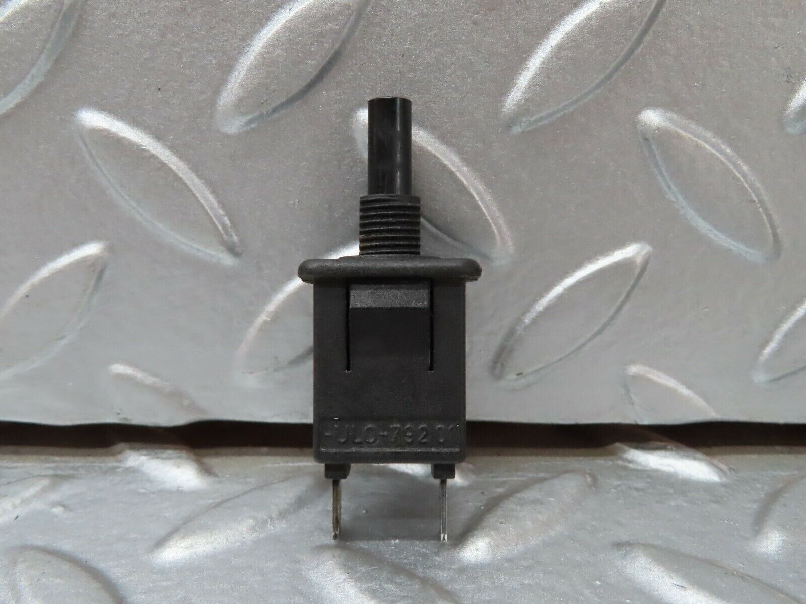 19277 Mercedes-Benz W123 300D Door Contact Switch 0008212852