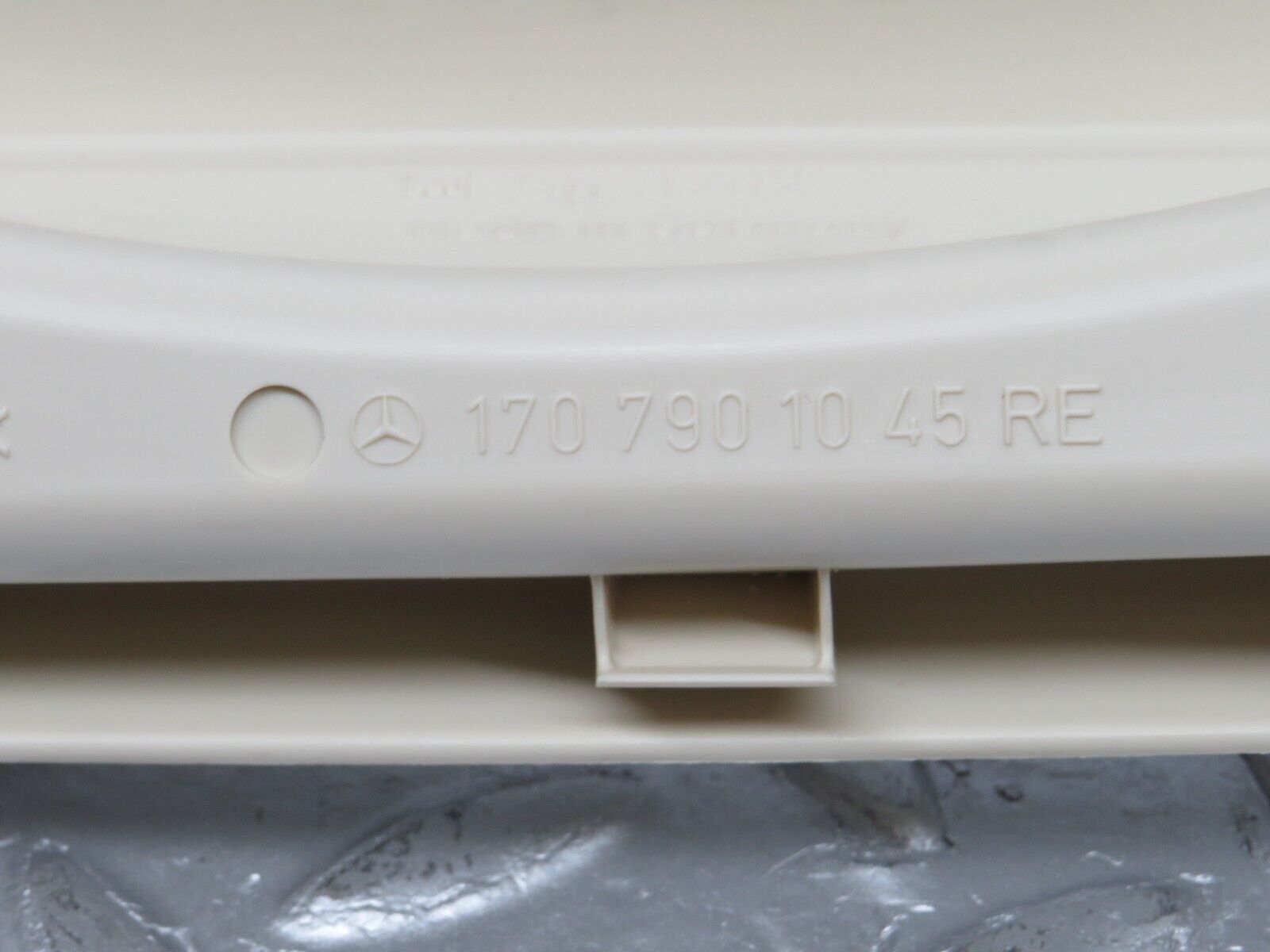 33158 Mercedes-Benz R170 SLK Coupe Headliner Trim Cover Right 1707901045