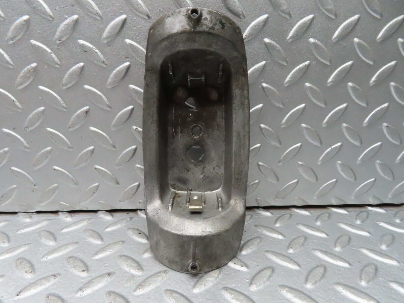 18998 Mercedes-Benz W121 190b Ponton Tail Light Housing Right 101808200264