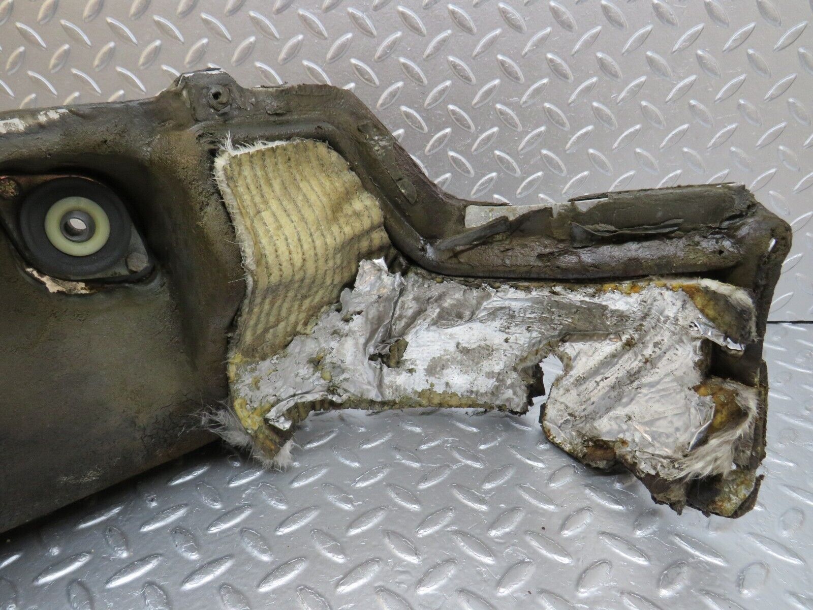 34292 Mercedes-Benz C126 380SEC Coupe Firewall Heat Shield