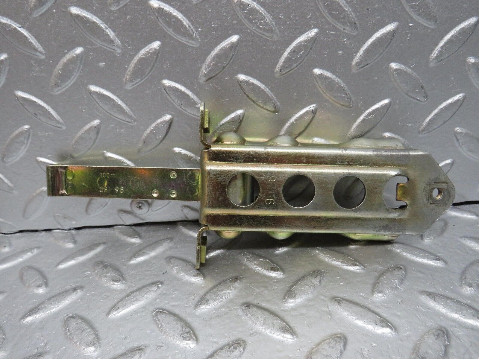 32441 Mercedes-Benz S124 300TE Wagon Door Safety Check Strap