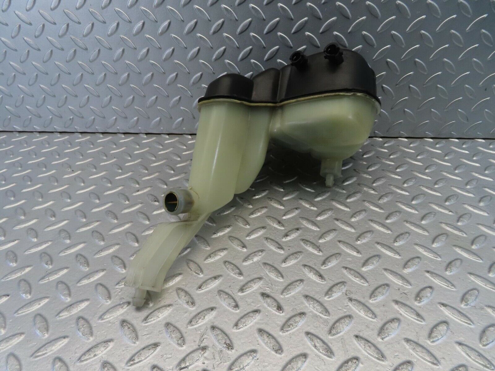 11209 Mercedes-Benz W221 S320 Coolant Tank Reservoir 2215000349