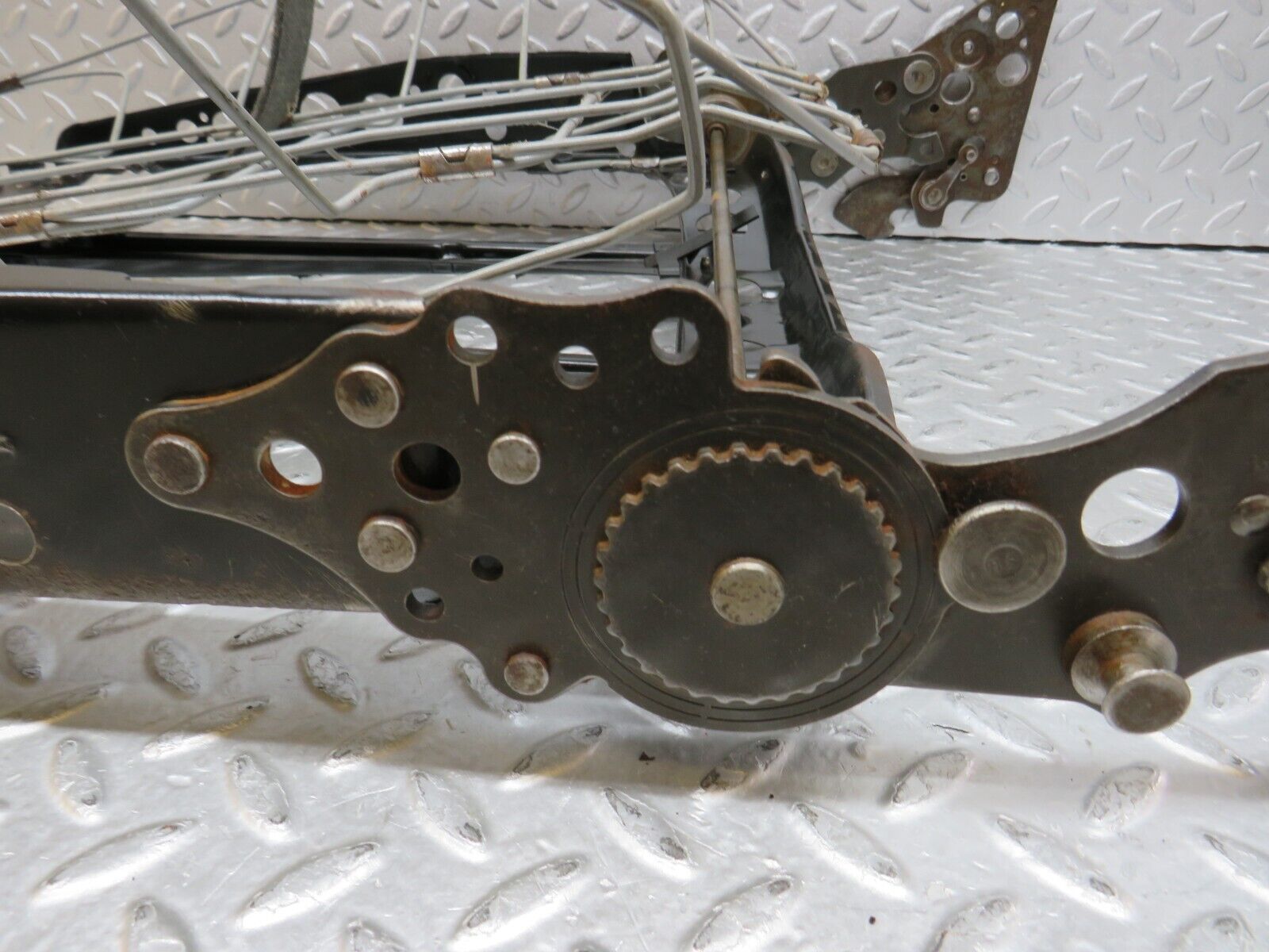 37156 Mercedes-Benz C126 420SEC Coupe Front Right Driver Electric Seat Backrest