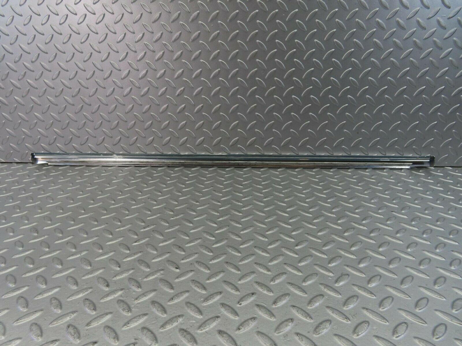 10300 Mercedes-Benz W115 Rear Left Door Chrome Moulding Trim