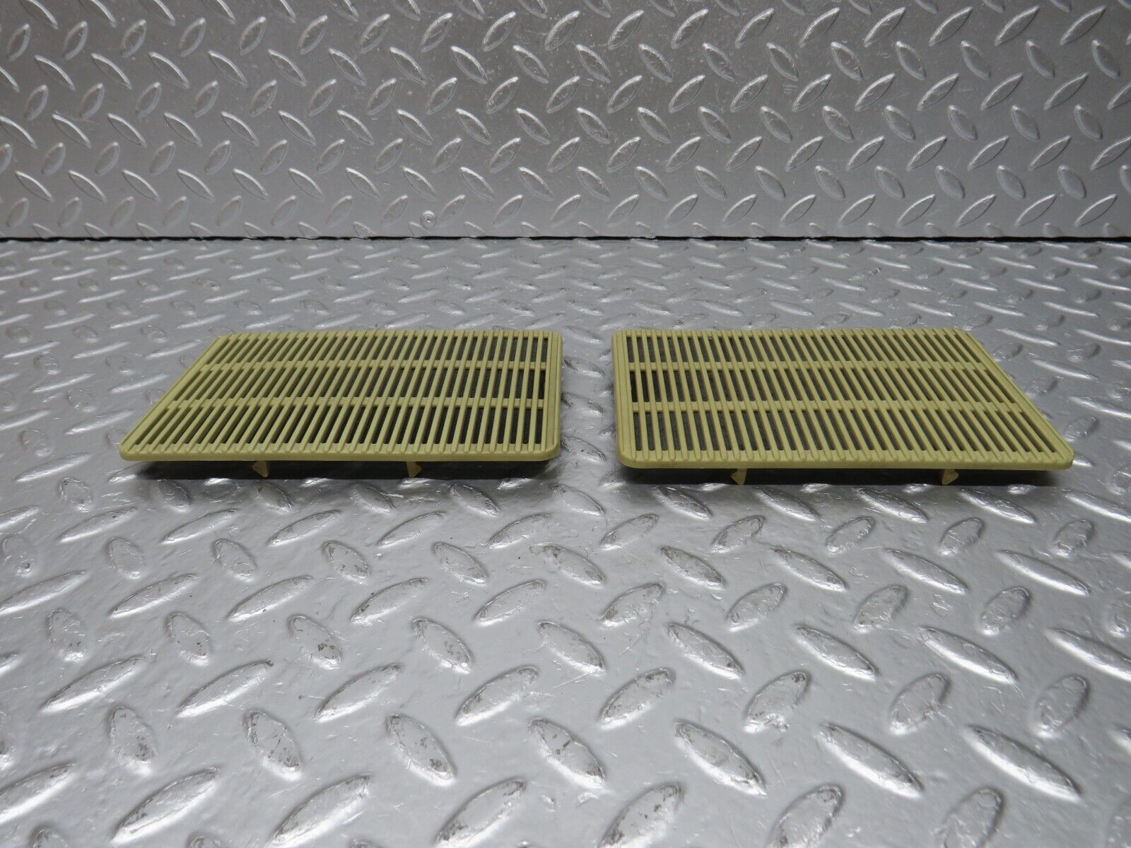 34375 Mercedes-Benz C126 380SEC Coupe Parcel Shelf Speaker Cover Pair