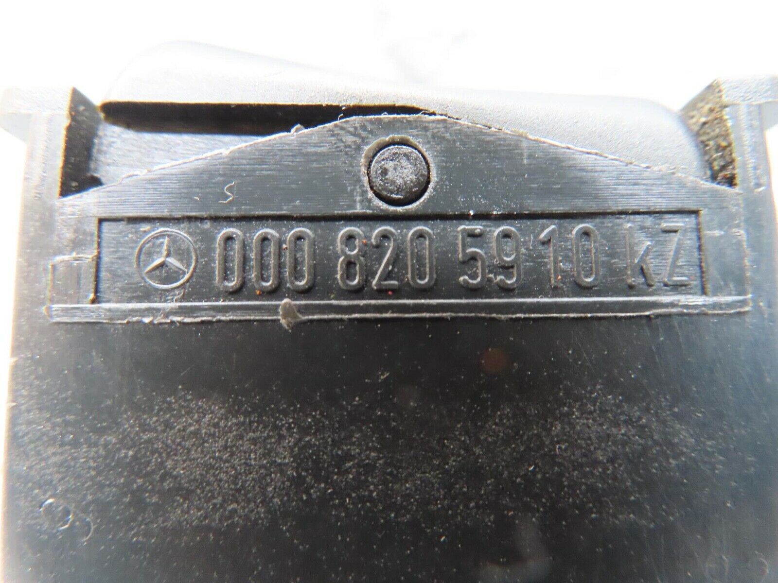 16115 Mercedes-Benz W123 280E Interior Light Switch 0008205910