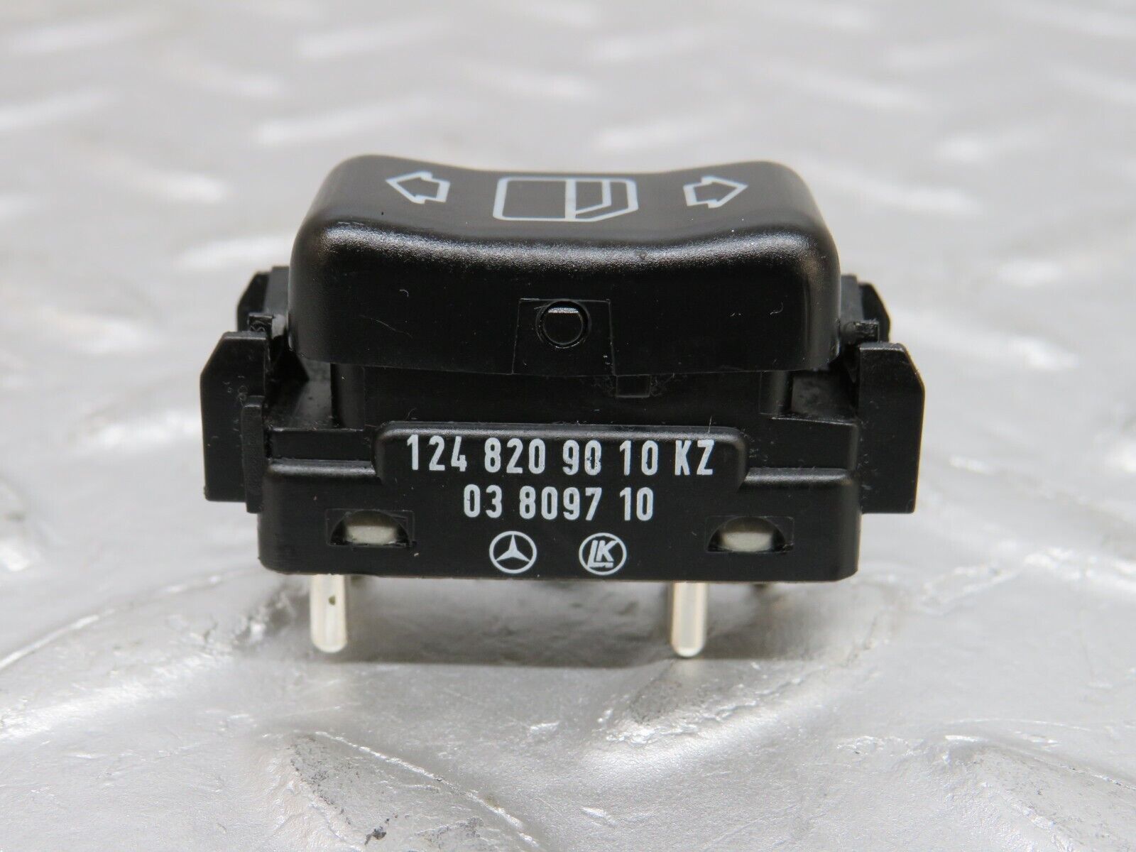 38085 Mercedes-Benz A124 320E Electric Window Switch Right Side 1248209010
