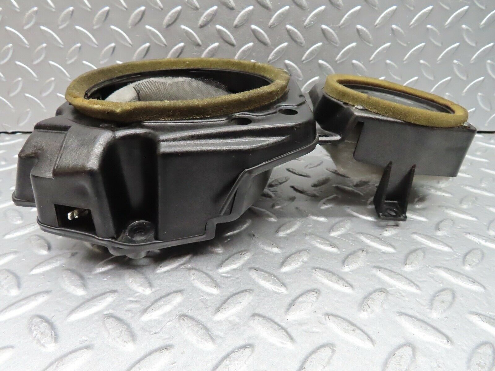 19868 Mercedes-Benz R129 300SL Coupe Right Door Speaker One Only 1298200802