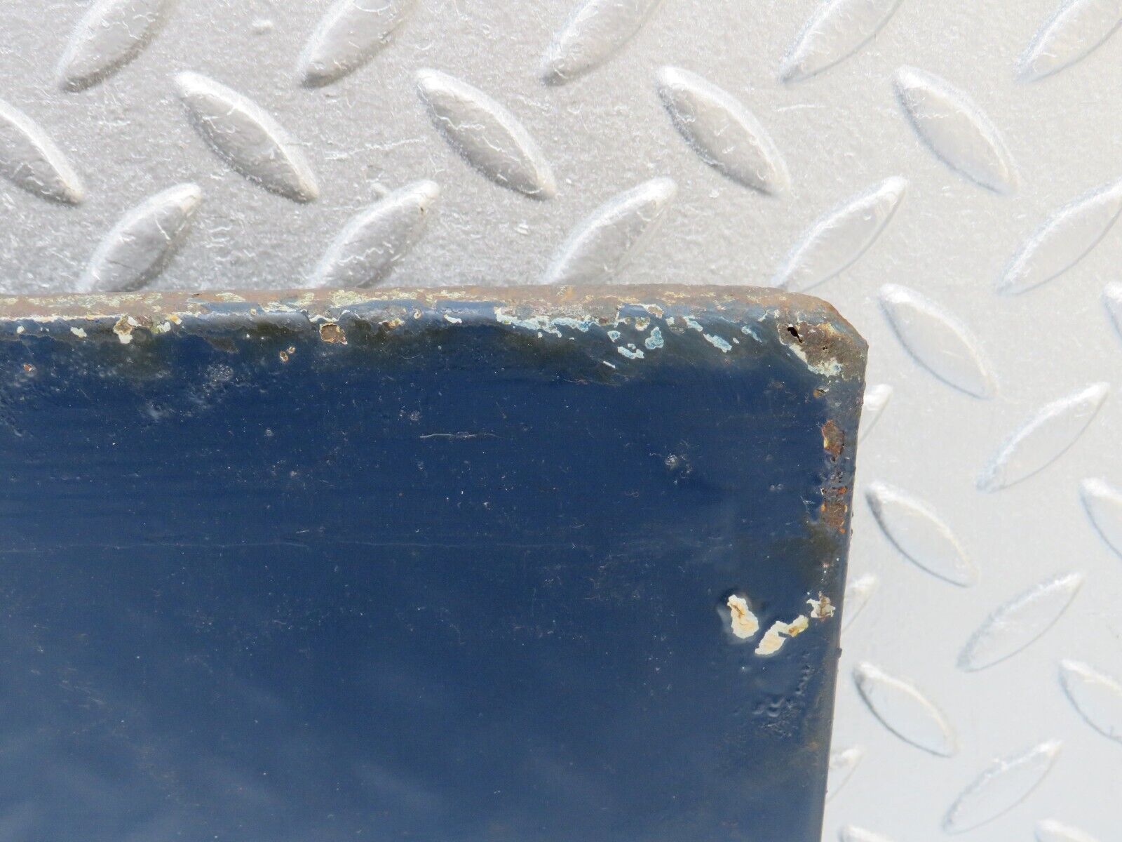 40350 Mercedes-Benz W110 230 Fuel Tank Flap Cap 0005848139