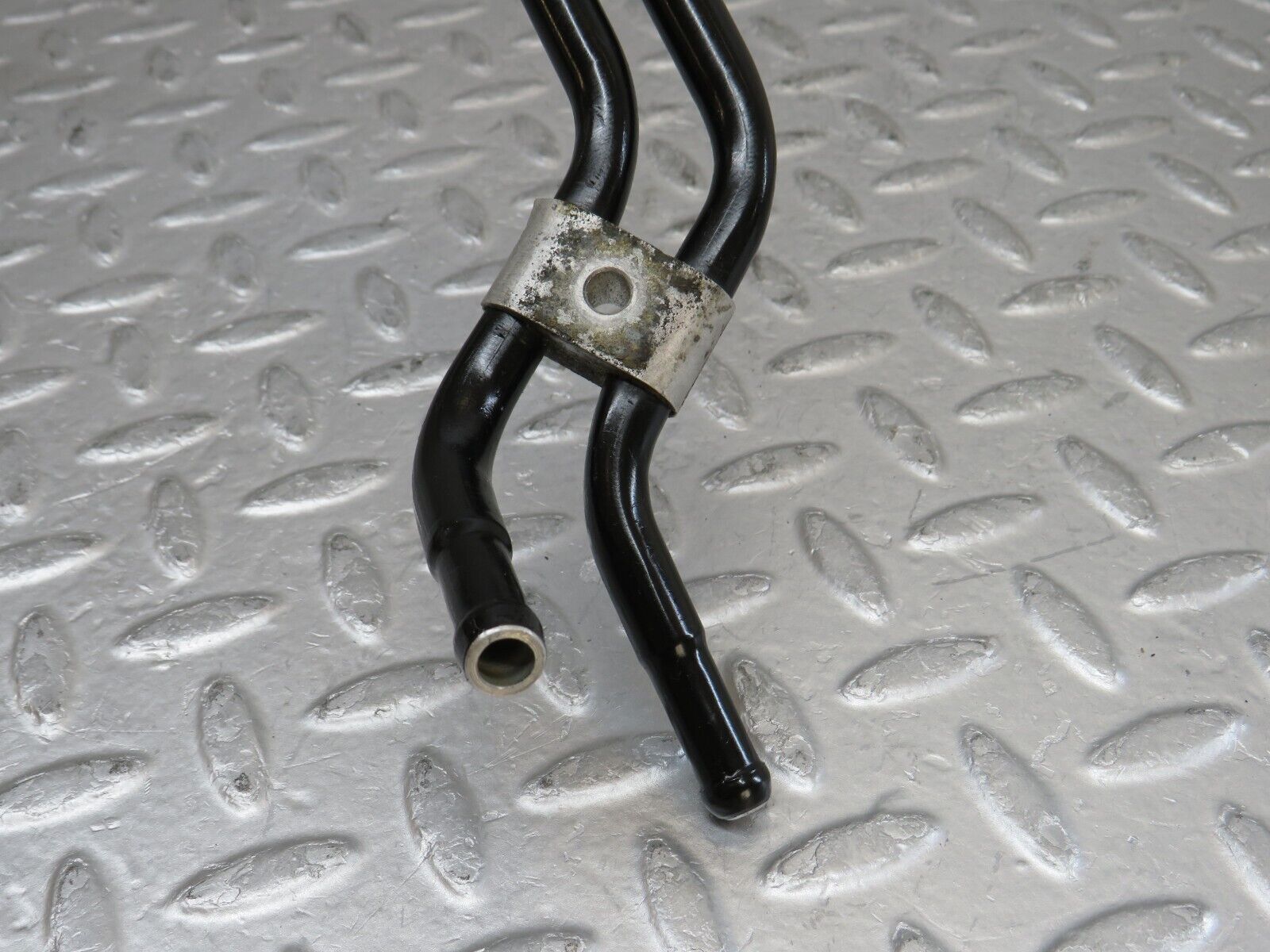 35051 Mercedes-Benz W210 320E Oil Cooling Pipe