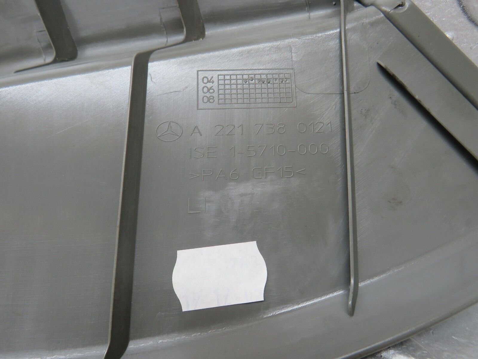 35207 Mercedes-Benz W221 Rear Left Door Lock Cover Trim Grey 2217380121