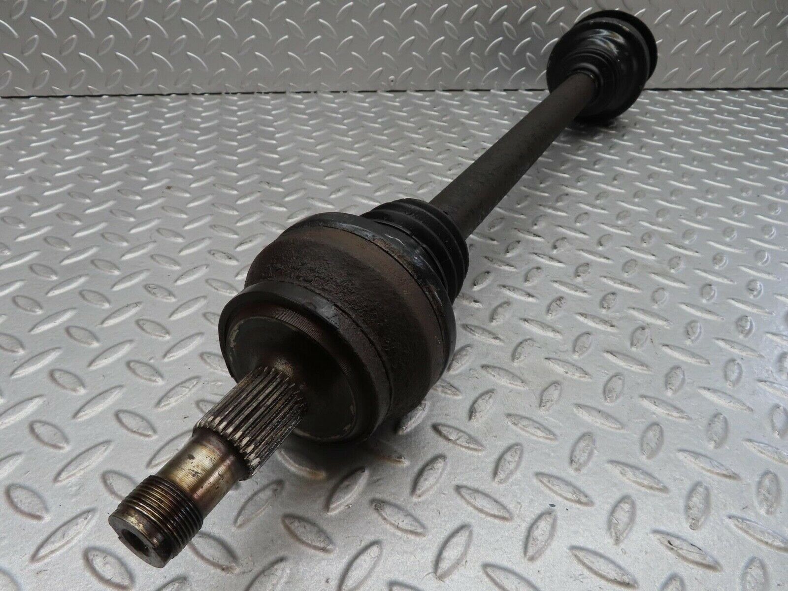 12668 Mercedes-Benz W221 S320 Axle Shaft Drive Shaft