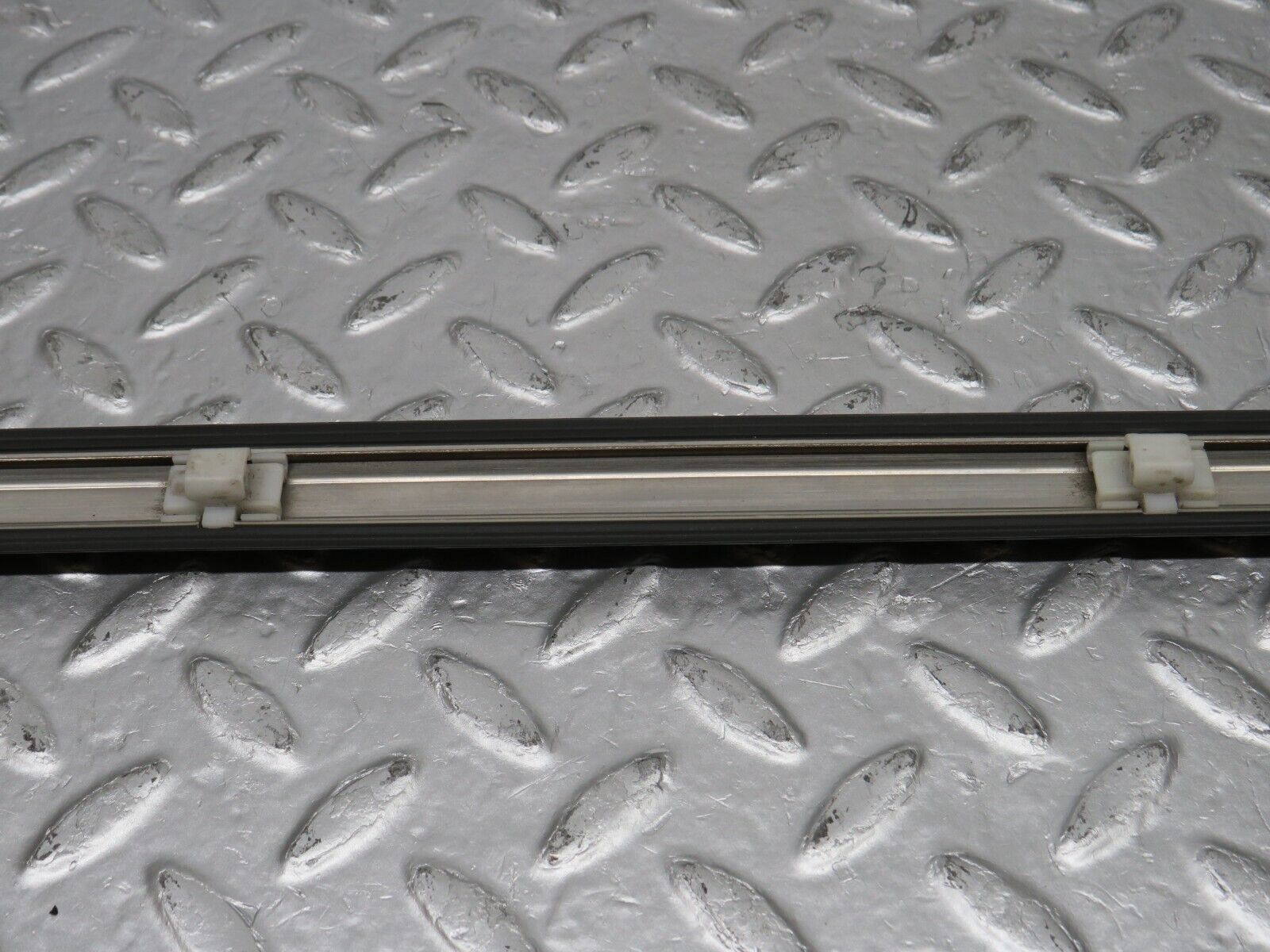 33849 Mercedes-Benz W201 190E 2.0L Rear Left Door Centre Moulding Trim