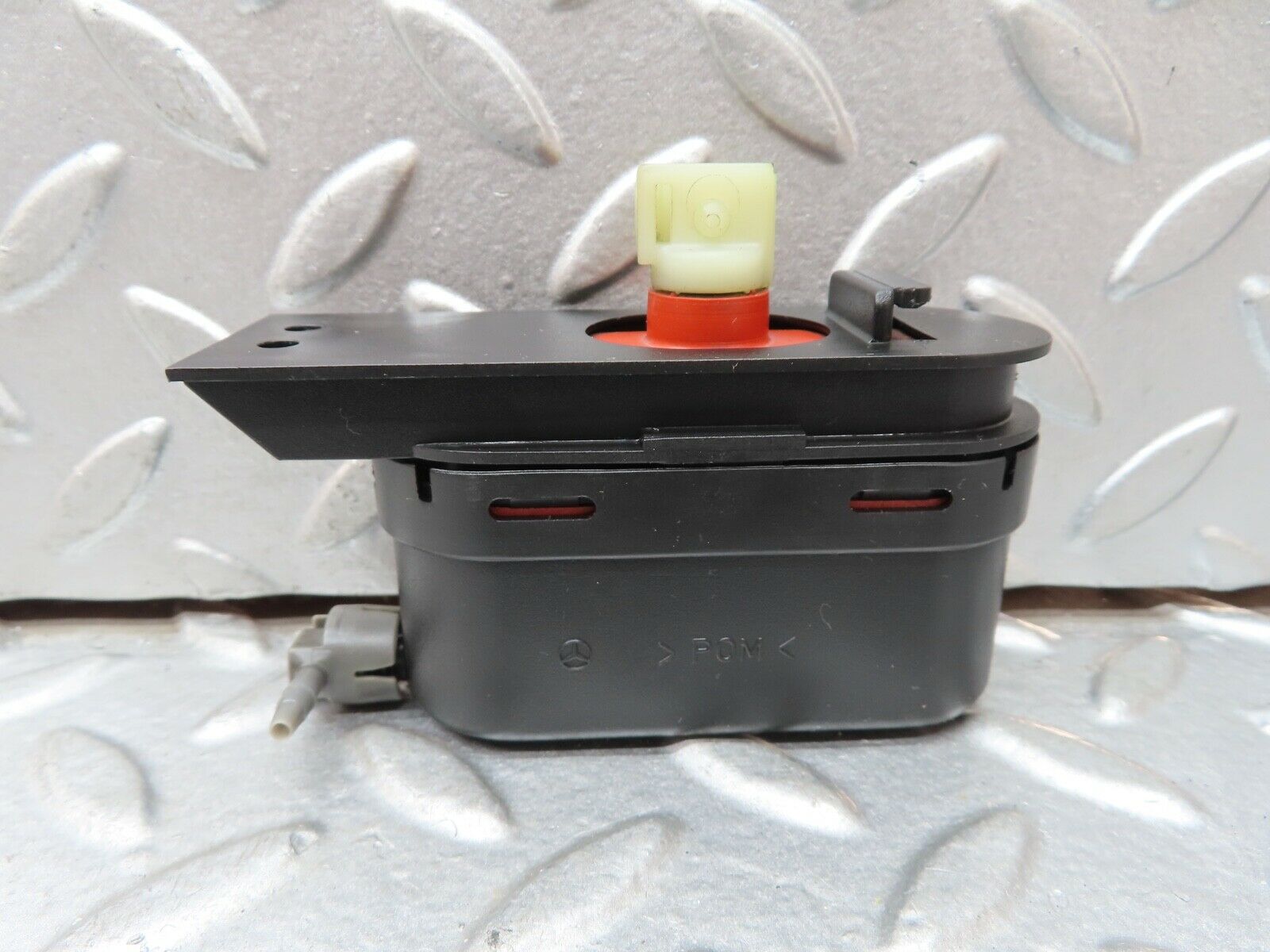 19444 Mercedes-Benz C140 CL420 Coupe Heater Box Vacuum Actuator