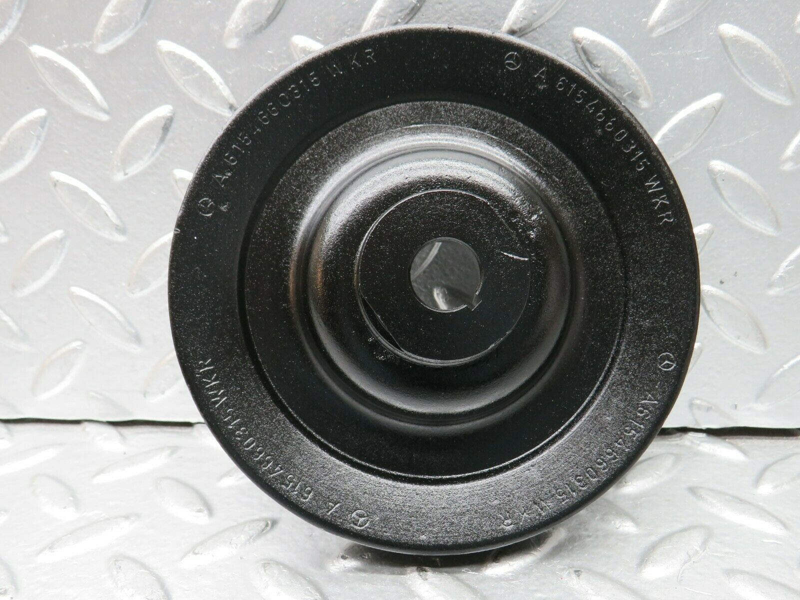 24160 Mercedes-Benz W123 280E Power Steering Pump Pulley 6154660315