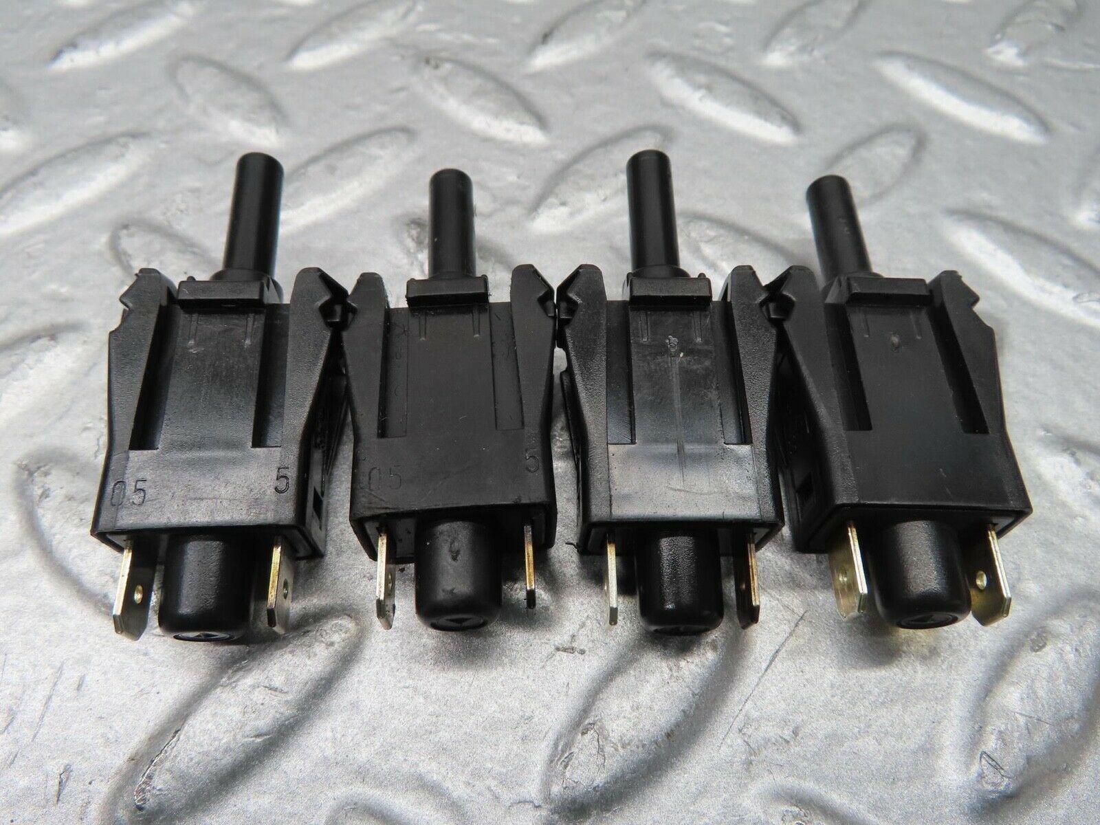 15088 Mercedes-Benz W140 S320 4x Door Contact Switch 0015458714