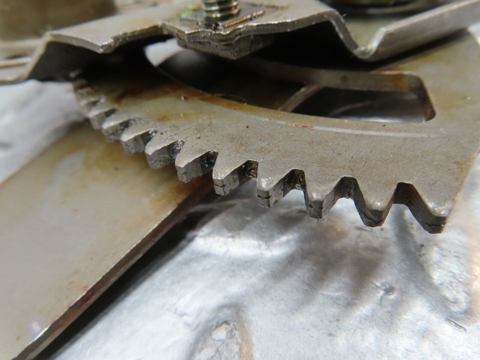 21206 Mercedes-Benz W123 230E Rear Left Manual Window Regulator