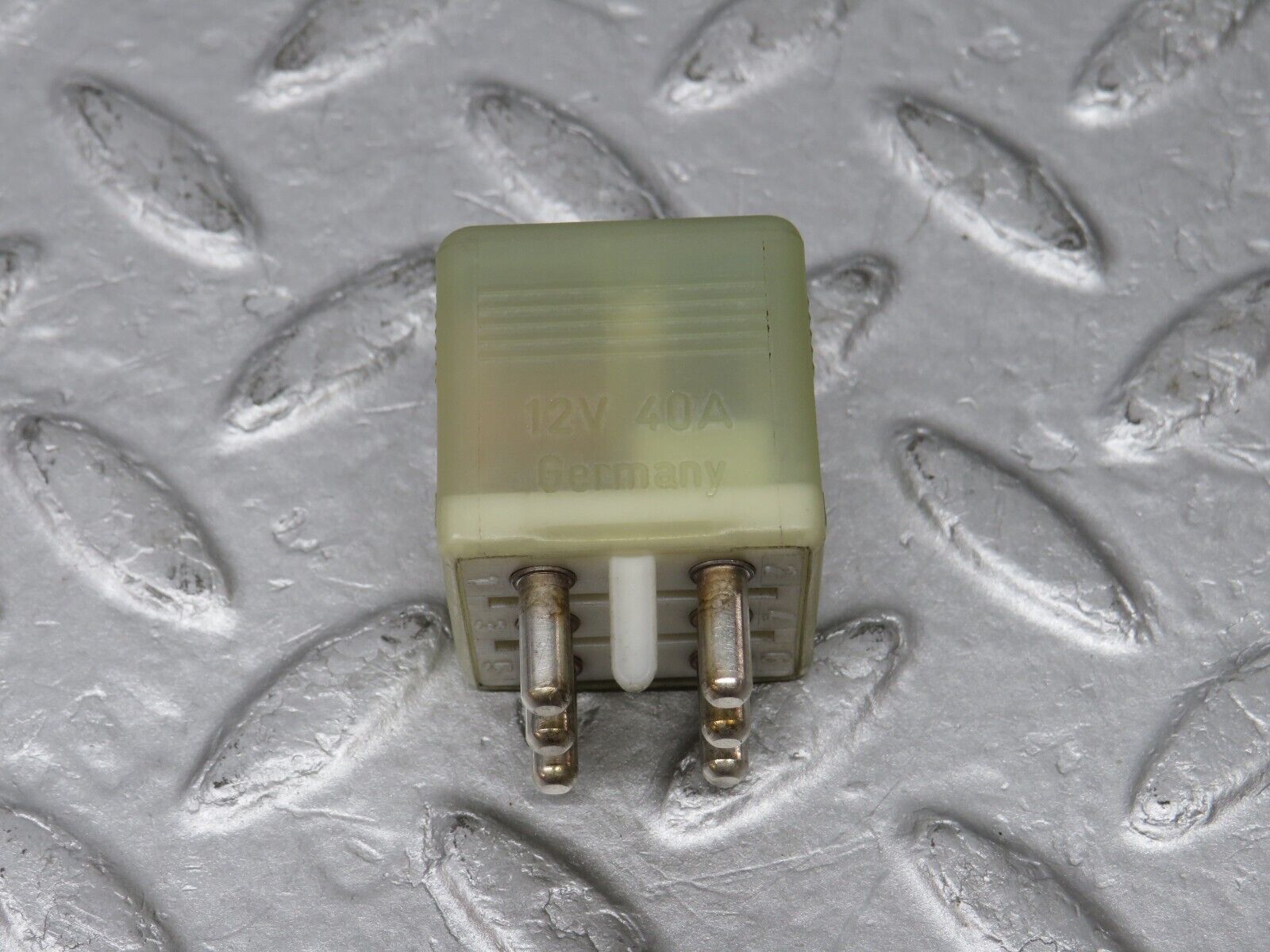 36086 Mercedes-Benz W126 420SE Door Window Control Relay 0015427819