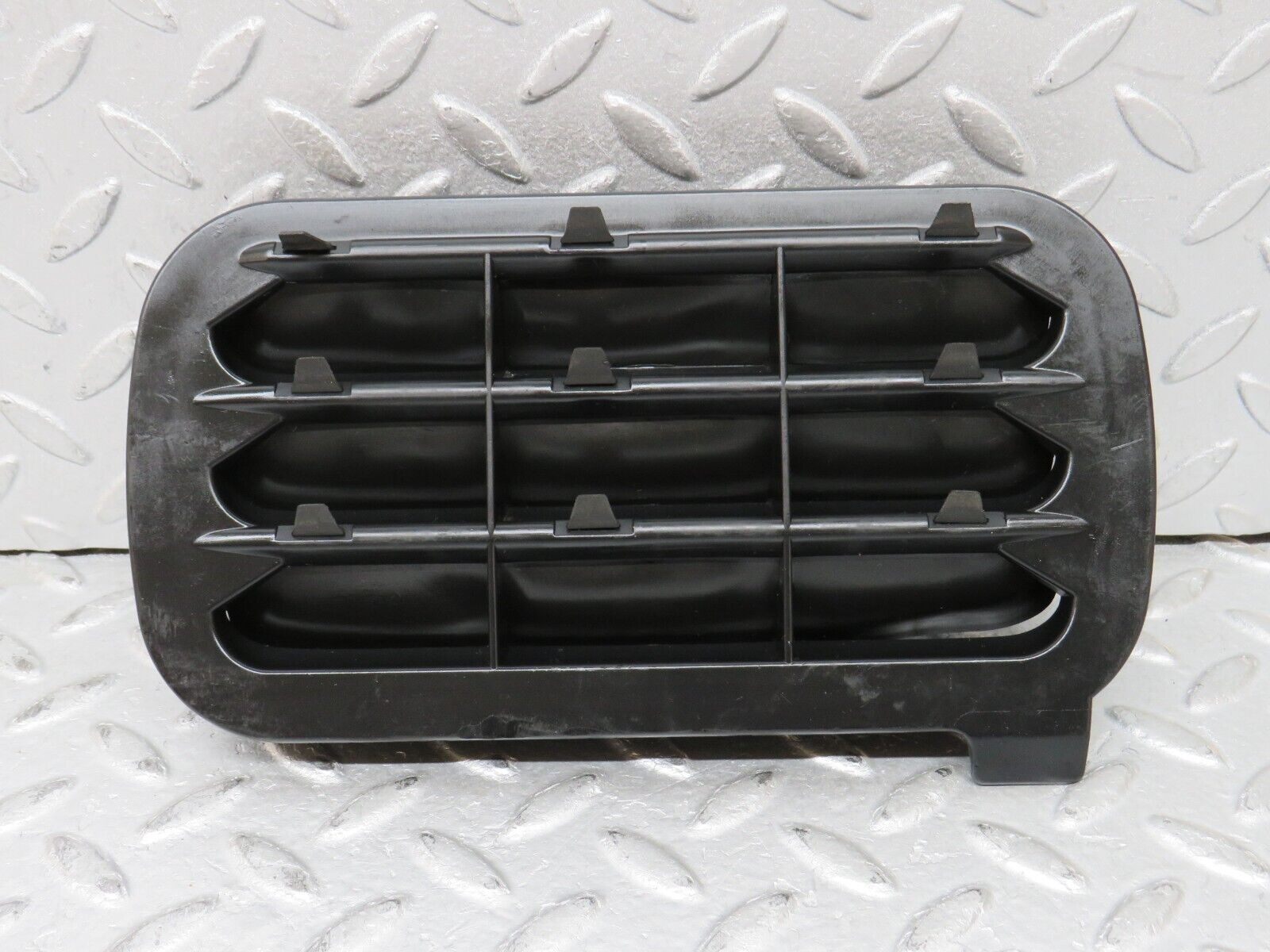 37999 Mercedes-Benz A124 320E Cabriolet Air Intake Vent 1248370230 1248370242