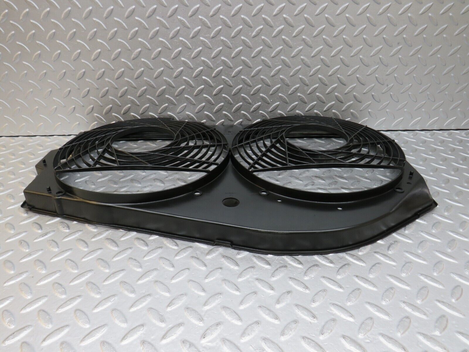 36193 Mercedes-Benz W126 420SE Radiator Fan Shroud Fan Cover 1265052355