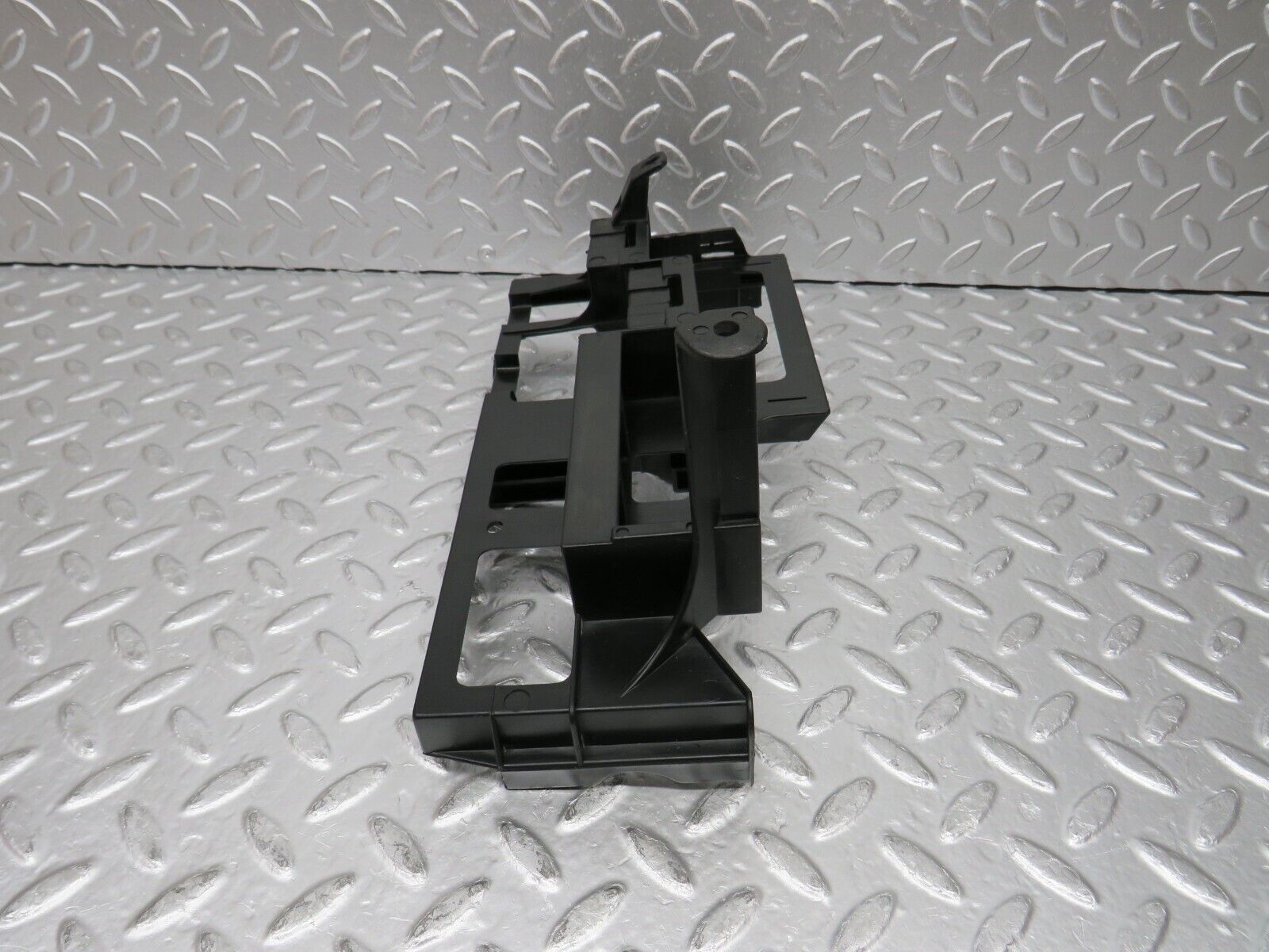 30408 Mercedes-Benz W124 230E Ecu And Relay Bracket 1245455240