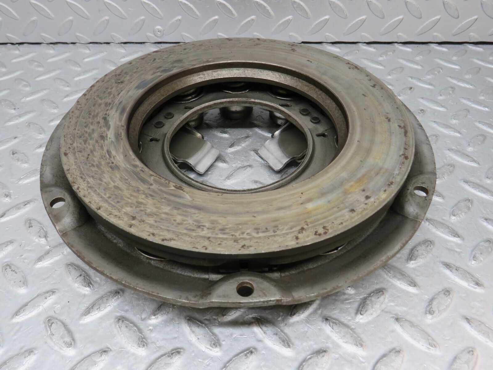 35920 Mercedes-Benz 240D OM616.912 Clutch Pressure Plate YK228KX