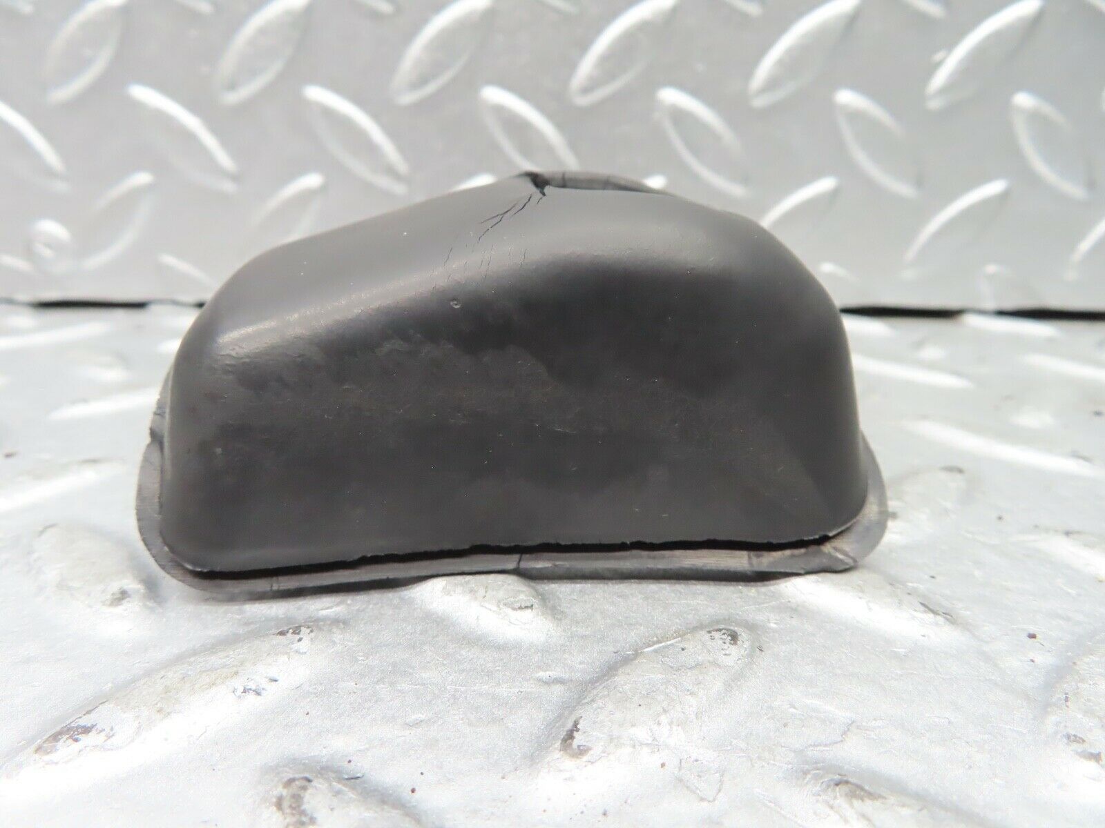 20287 Mercedes-Benz W114 280CE Coupe Indicator Rubber Cover 1154620596