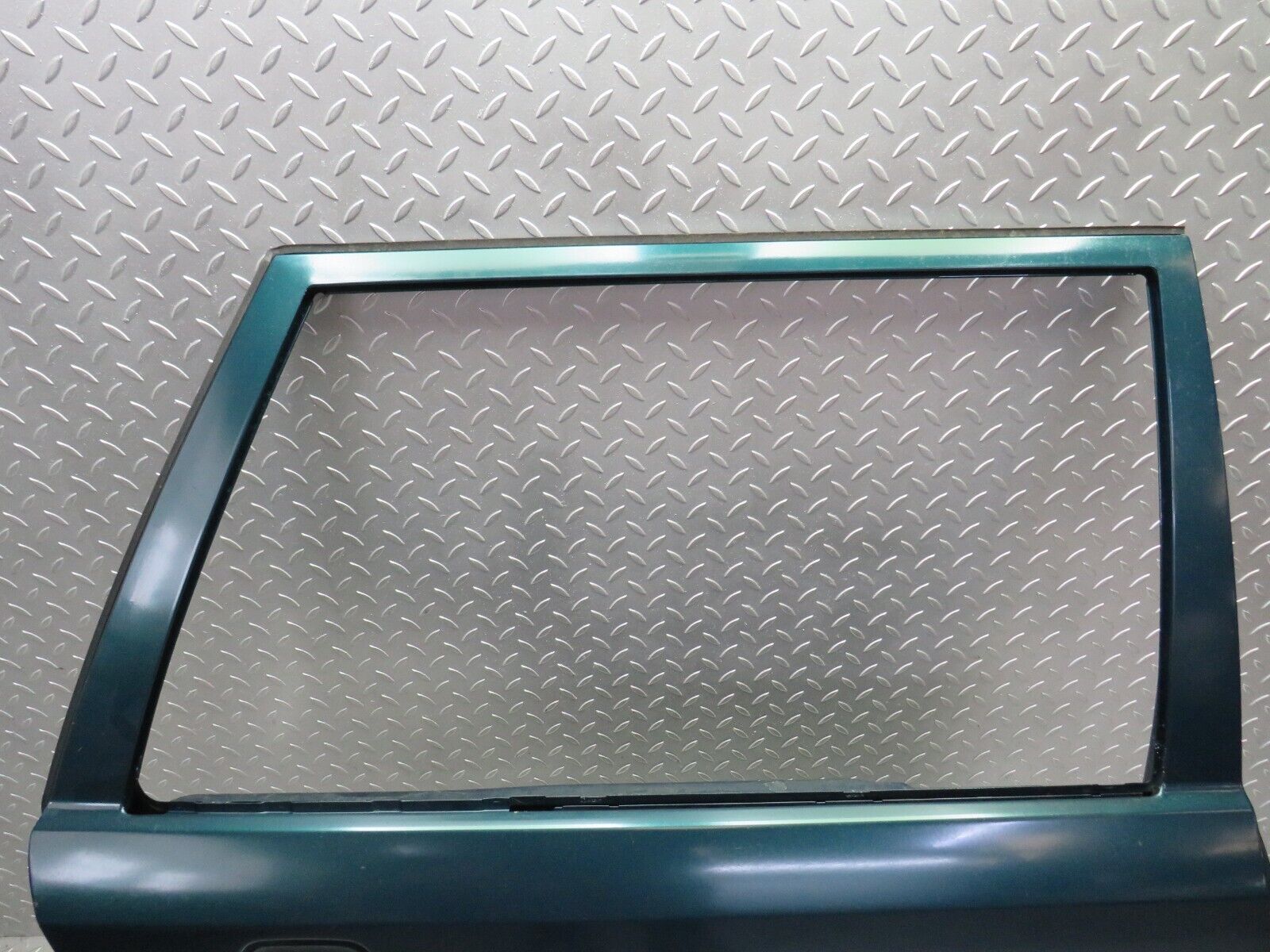 27753 Mercedes-Benz S124 300TE Wagon Rear Right Door