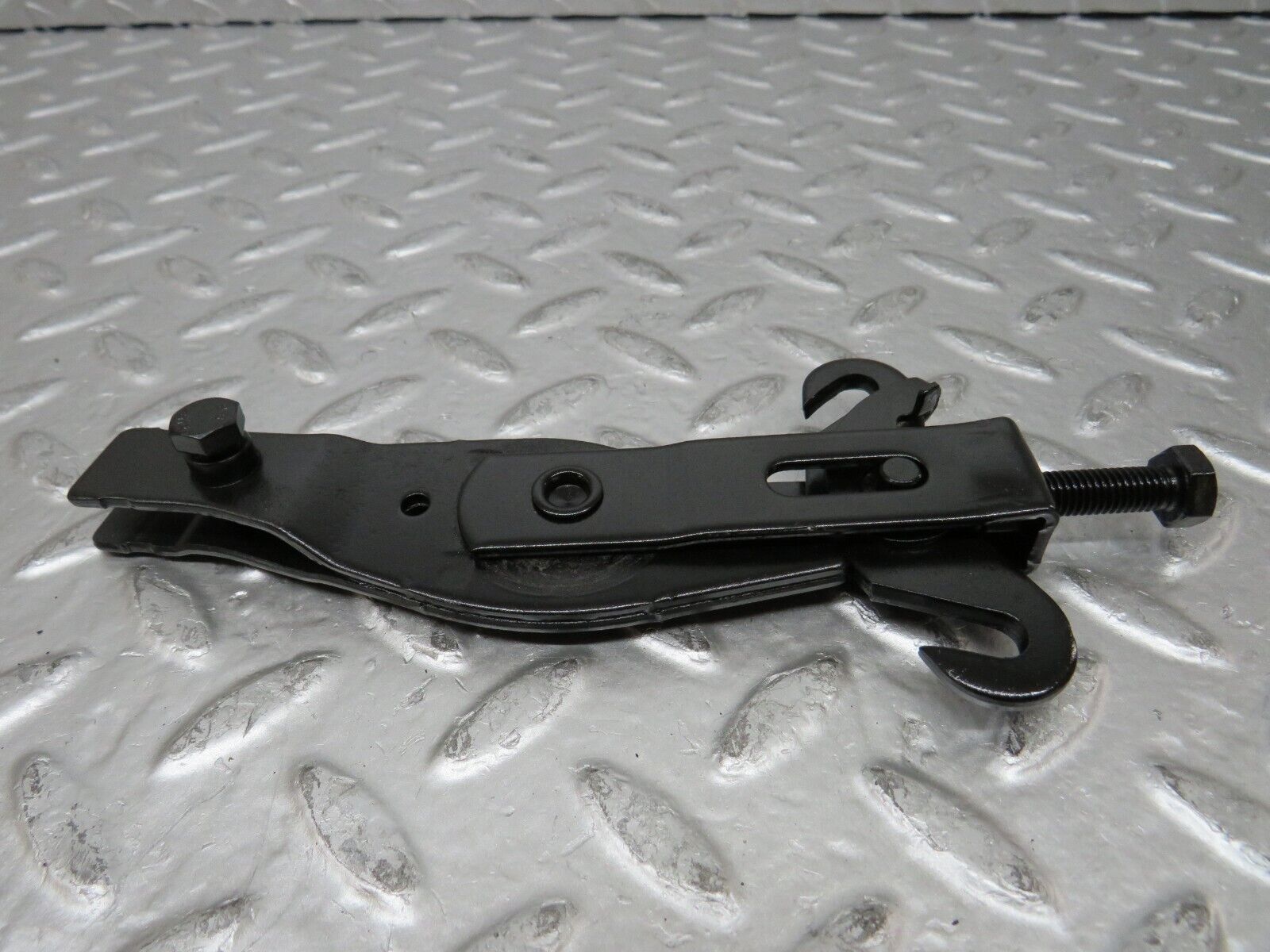 26735 Mercedes-Benz C124 220CE Coupe Handbrake Adjusting Handbrake Regulator