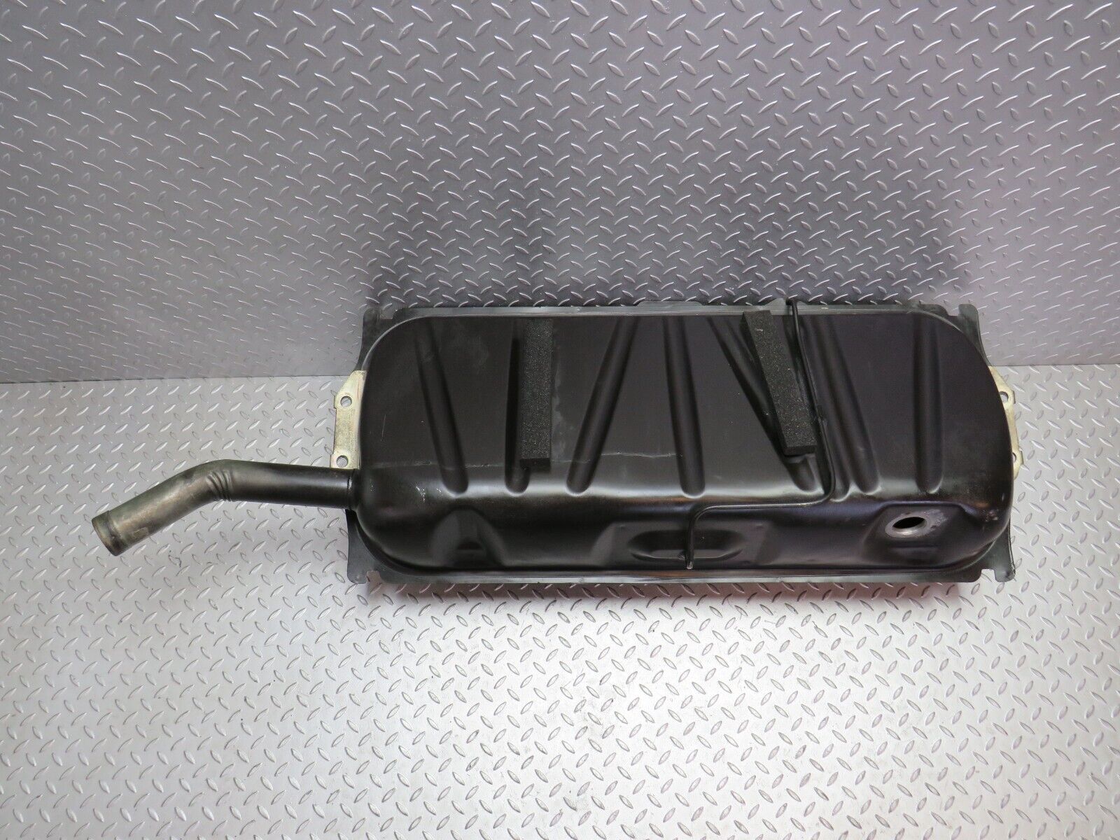 31442 Mercedes-Benz W123 200D Fuel Tank