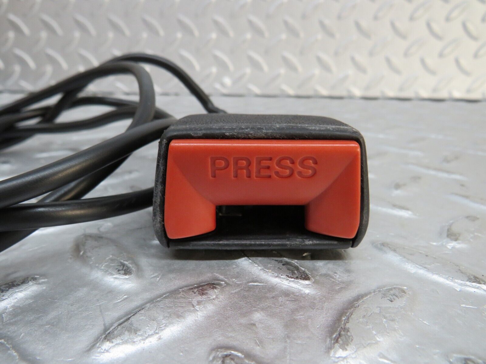 37163 Mercedes-Benz C126 420SEC Coupe Front Right Seat Belt With Buckles 1268806886