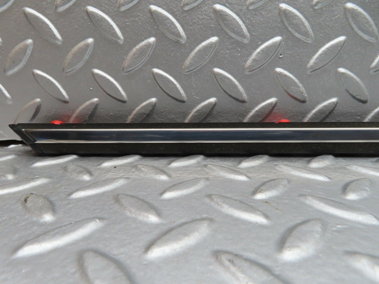 21105 Mercedes-Benz W123 230E Rear Left Door Centre Moulding Trim