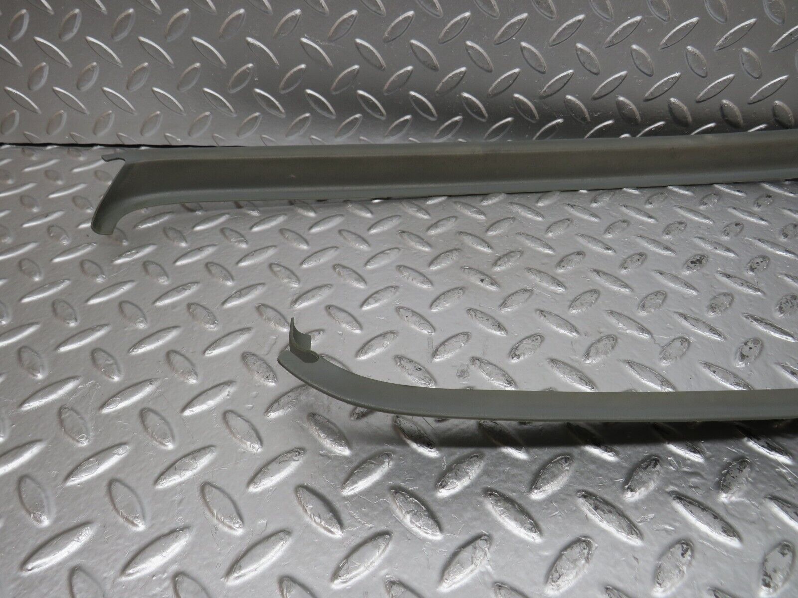 31302 Mercedes-Benz S124 220TE Inner Tailgate Cover Trim Pair Grey 1247450171