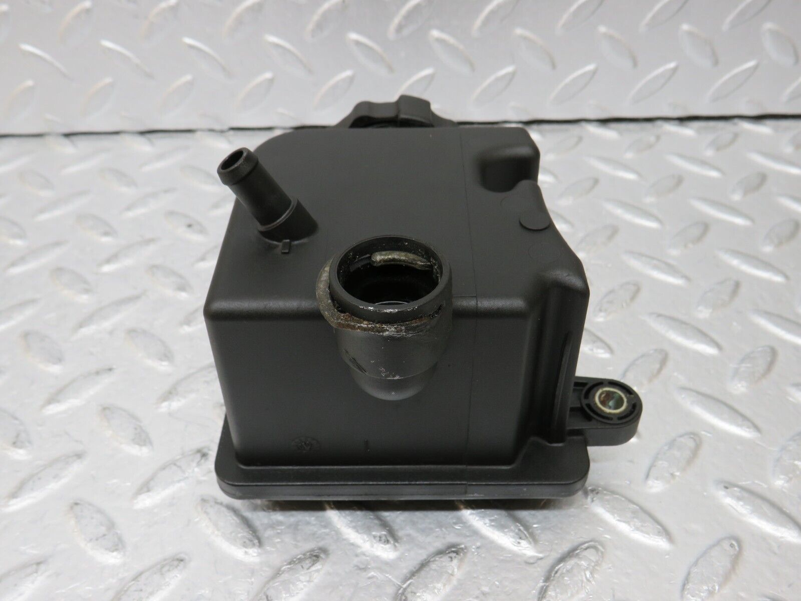 34898 Mercedes-Benz W210 320E Power Steering Fluid Reservoir Tank 0004600183