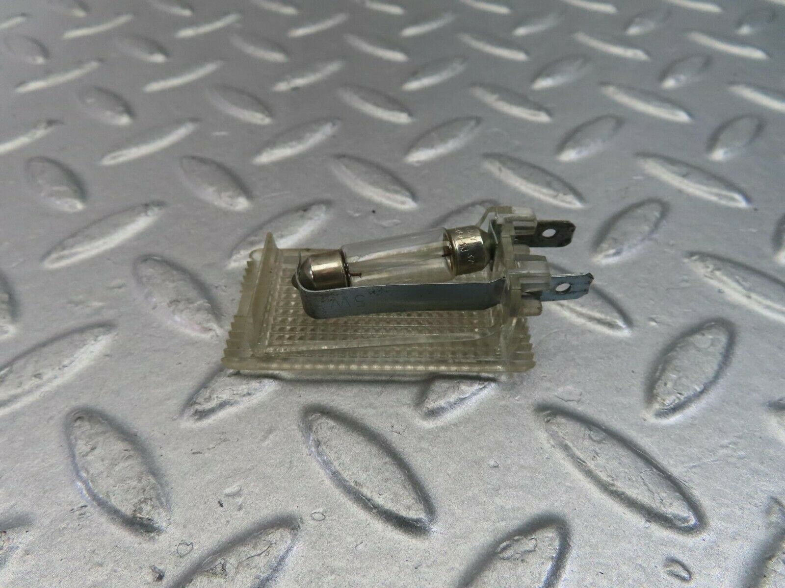 10141 Mercedes-Benz C123 230CE Coupe Glove Box Light