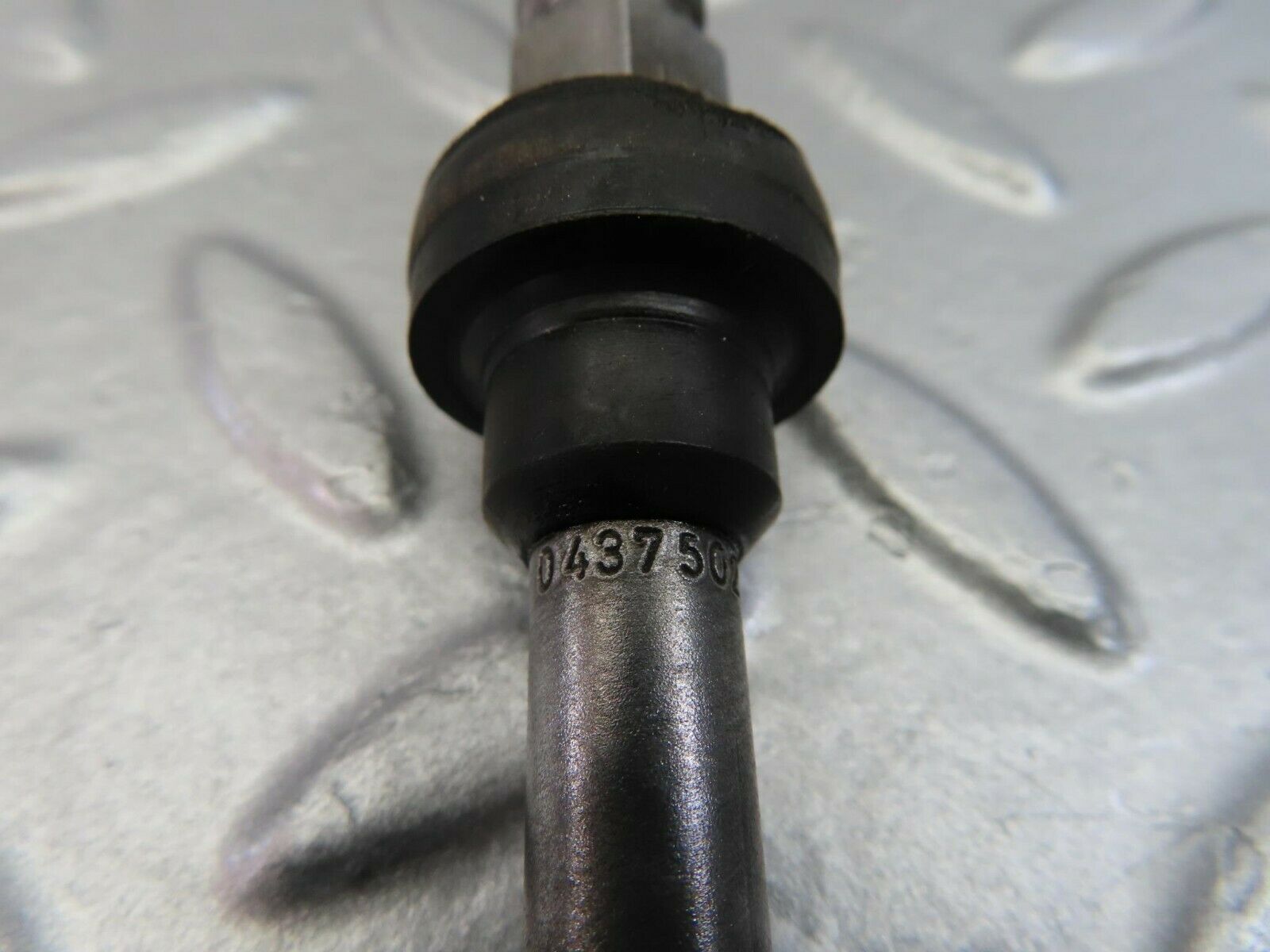 9801 Mercedes-Benz C123 280CE Coupe Fuel Injector Bosch 0437502010